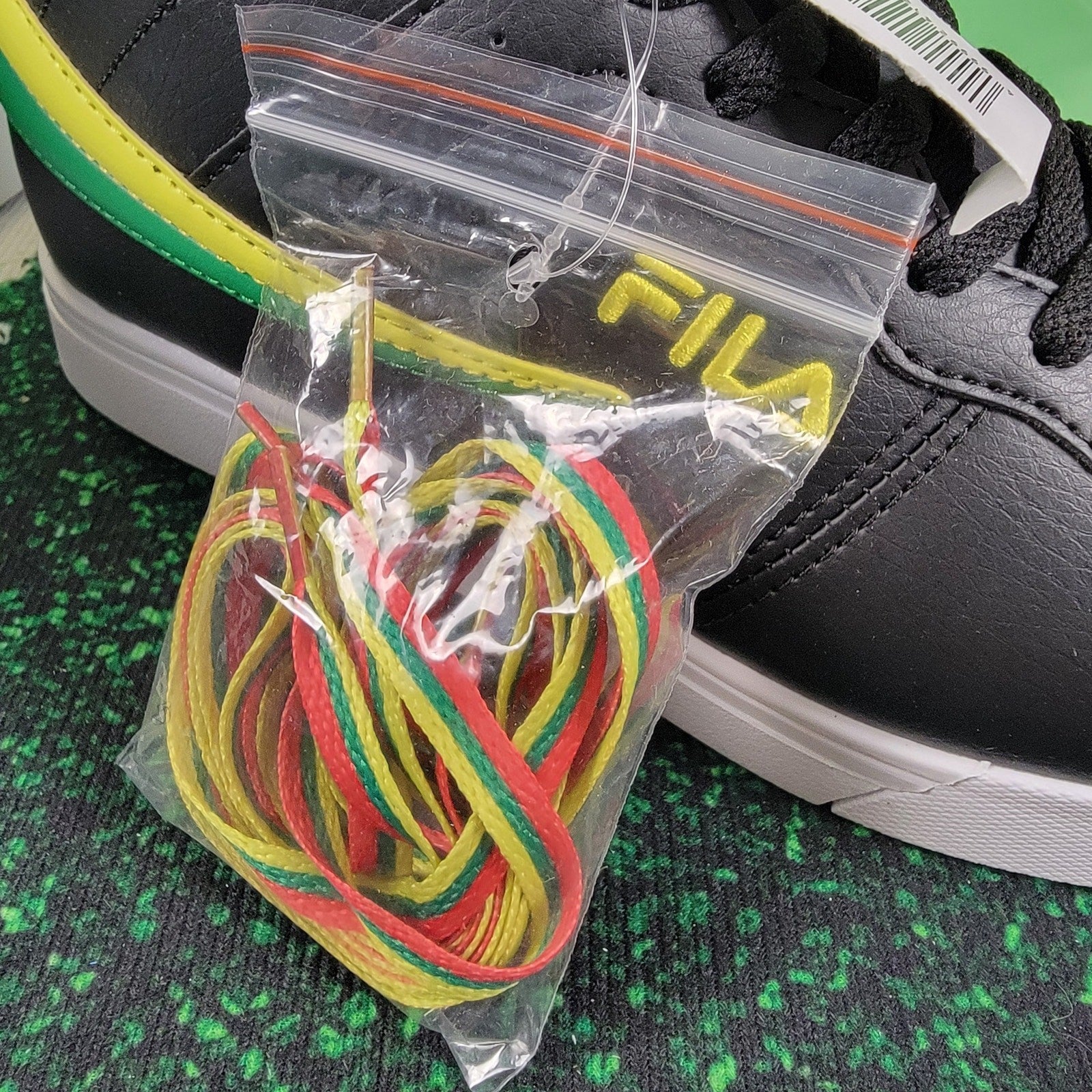 FILA Vulc 13 Black/Green/Yellow/Red Mens Sz 9.5 8