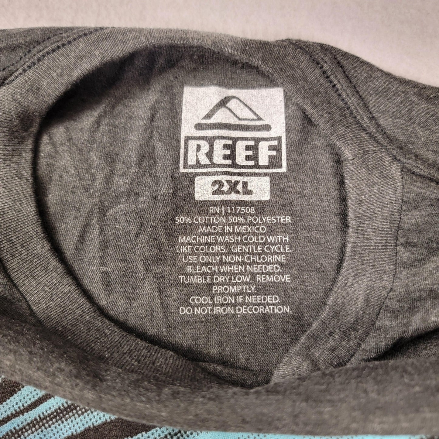2 Pk Bundle Reef Shirt + Video Games are Calling Mens 2XL Gray Skate Surf