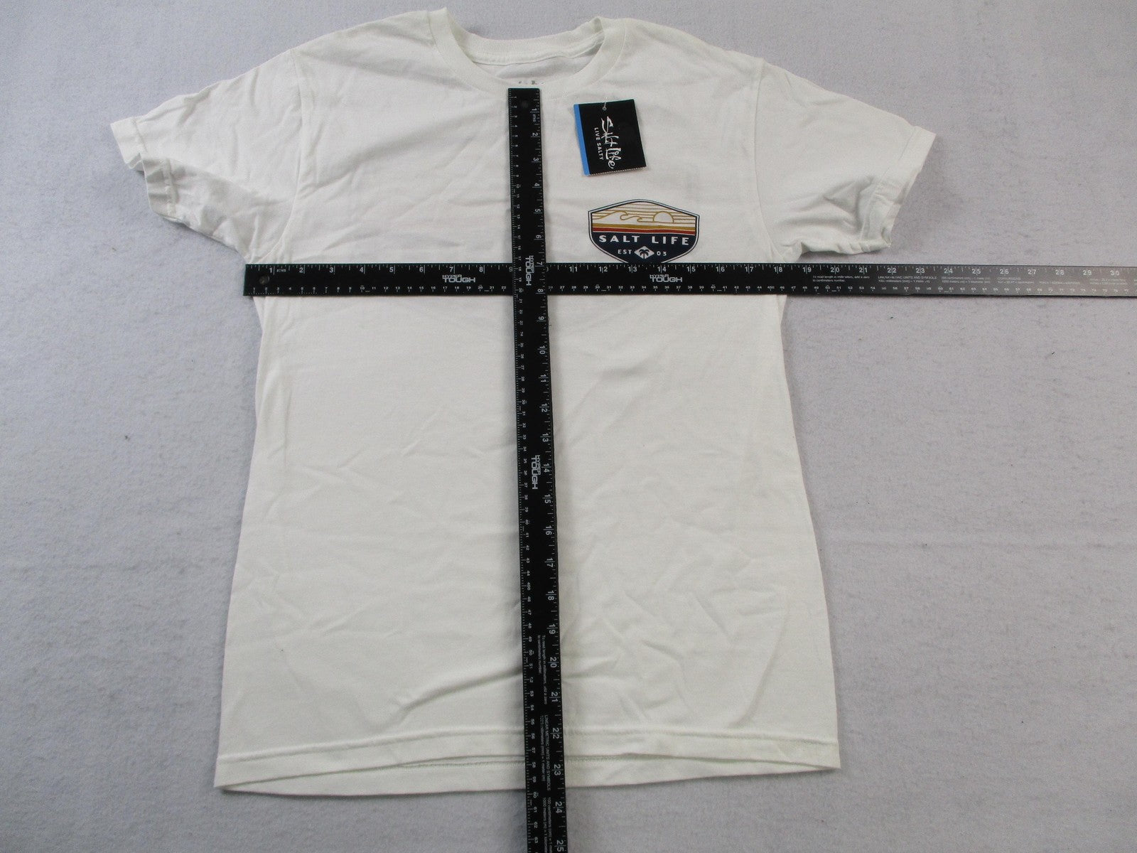 Salt Life Shirt Mens Small White The Flash Fish Surf Dive Relax Graphic 16415