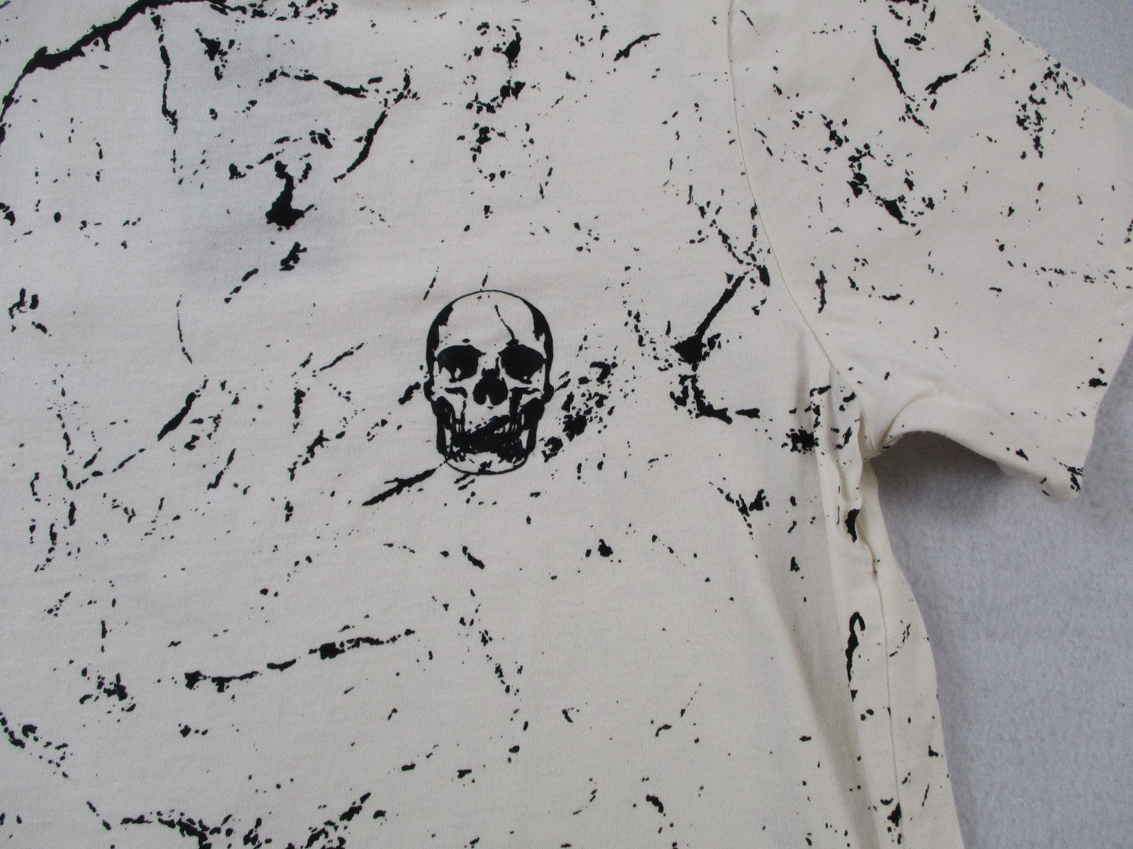 WXYZ Shirt Mens Medium White Skull Graphic Marble Splatter Allover Print Tee3