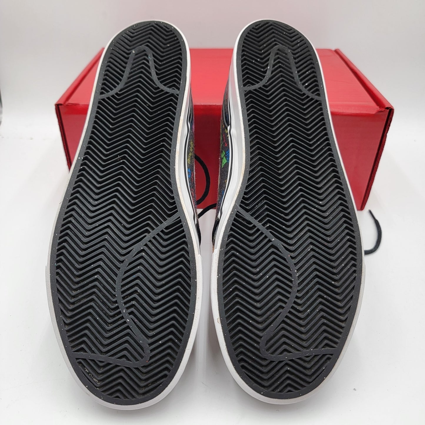 Size 13  Nike Zoom Stefan Janoski QS Be True 702981 009