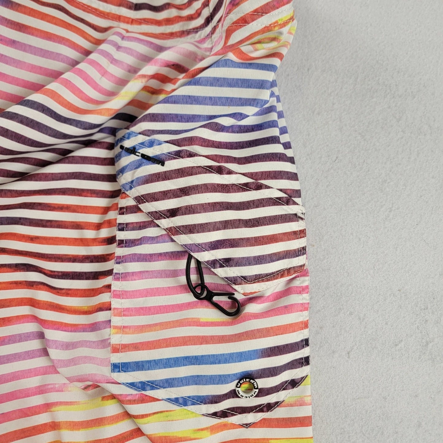 Volcom Multicolor Board Shorts  Men's Size 34  NWOT4