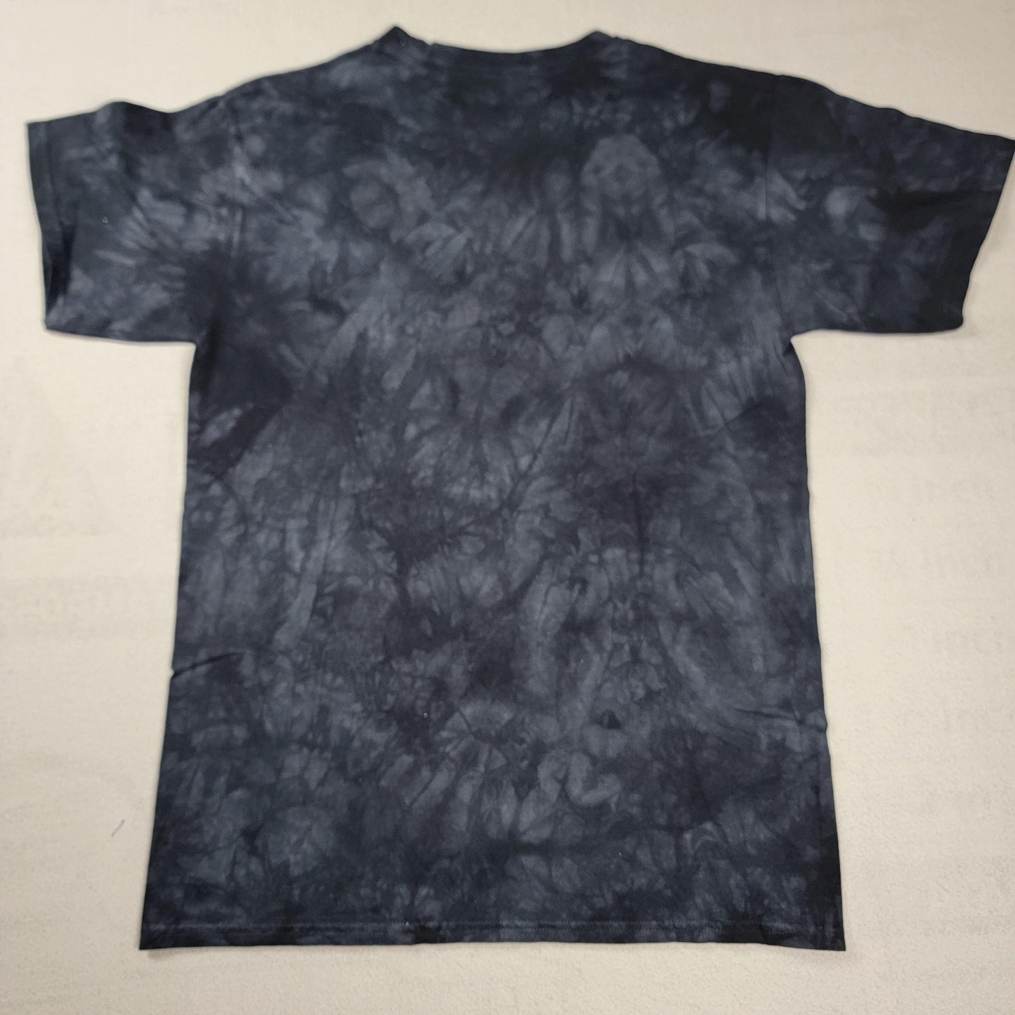2 Pack The Mountain T shirts Age of Dragons & Bigfoot Sz M