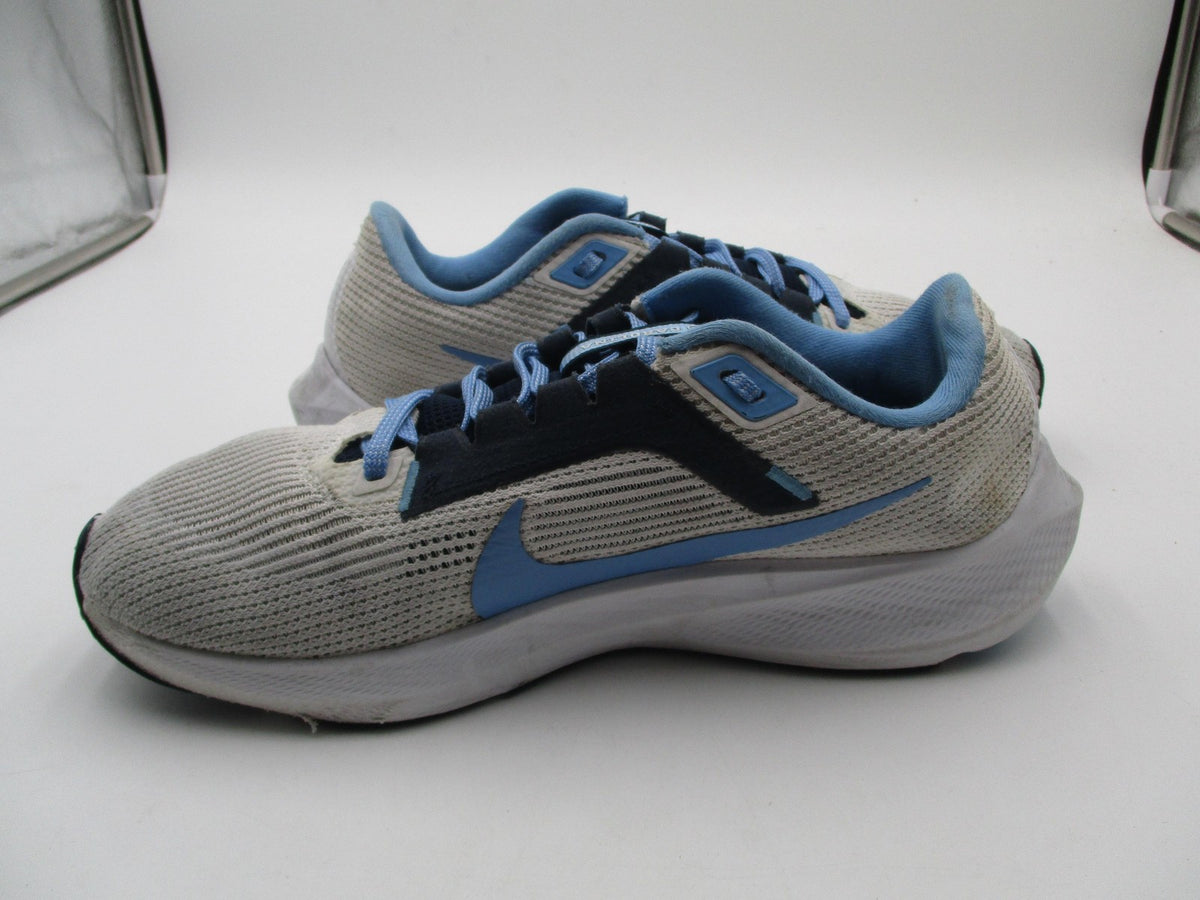 North Carolina Tar Heels Shoes Mens US 9 White Blue NCAA Nike Pegasus 40 Running9