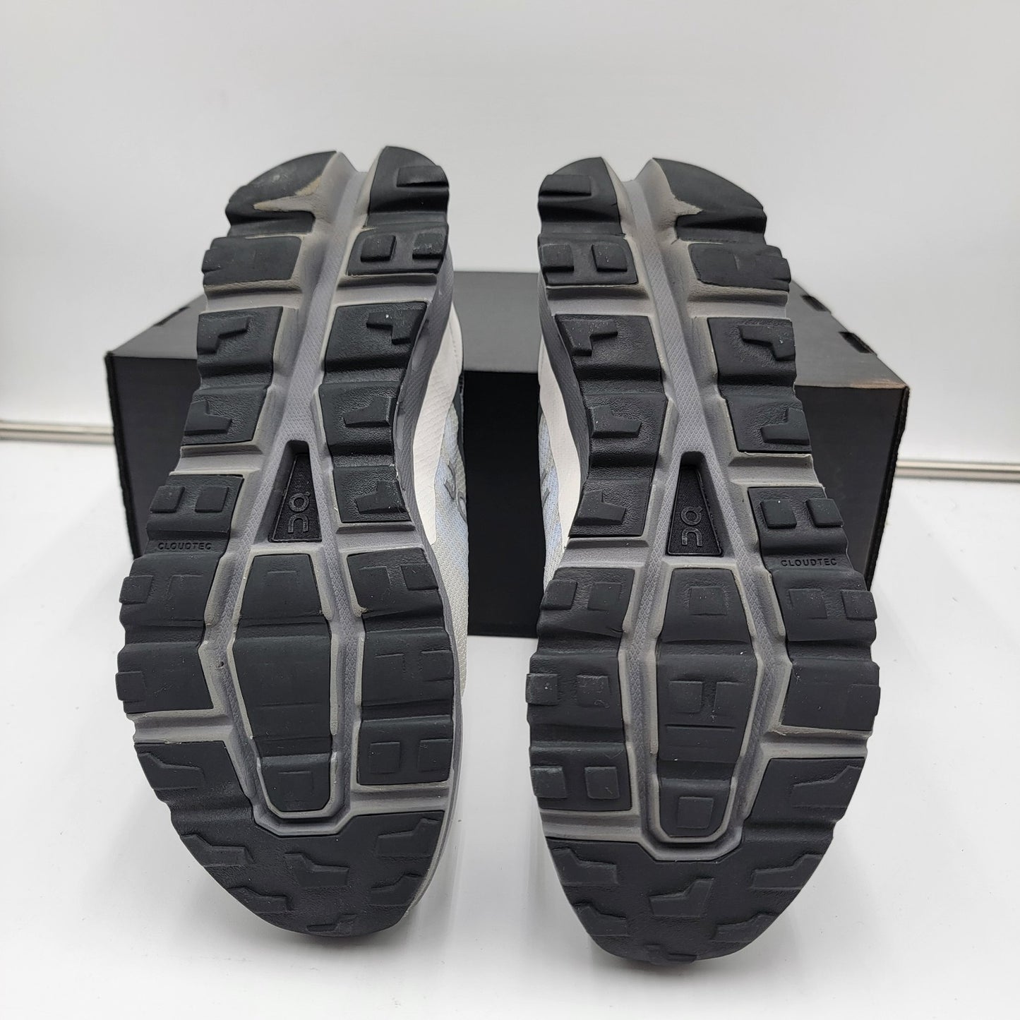 On Cloudvista Alloy/Black (Women’s US 9 = EU 40.5) Running Shoes