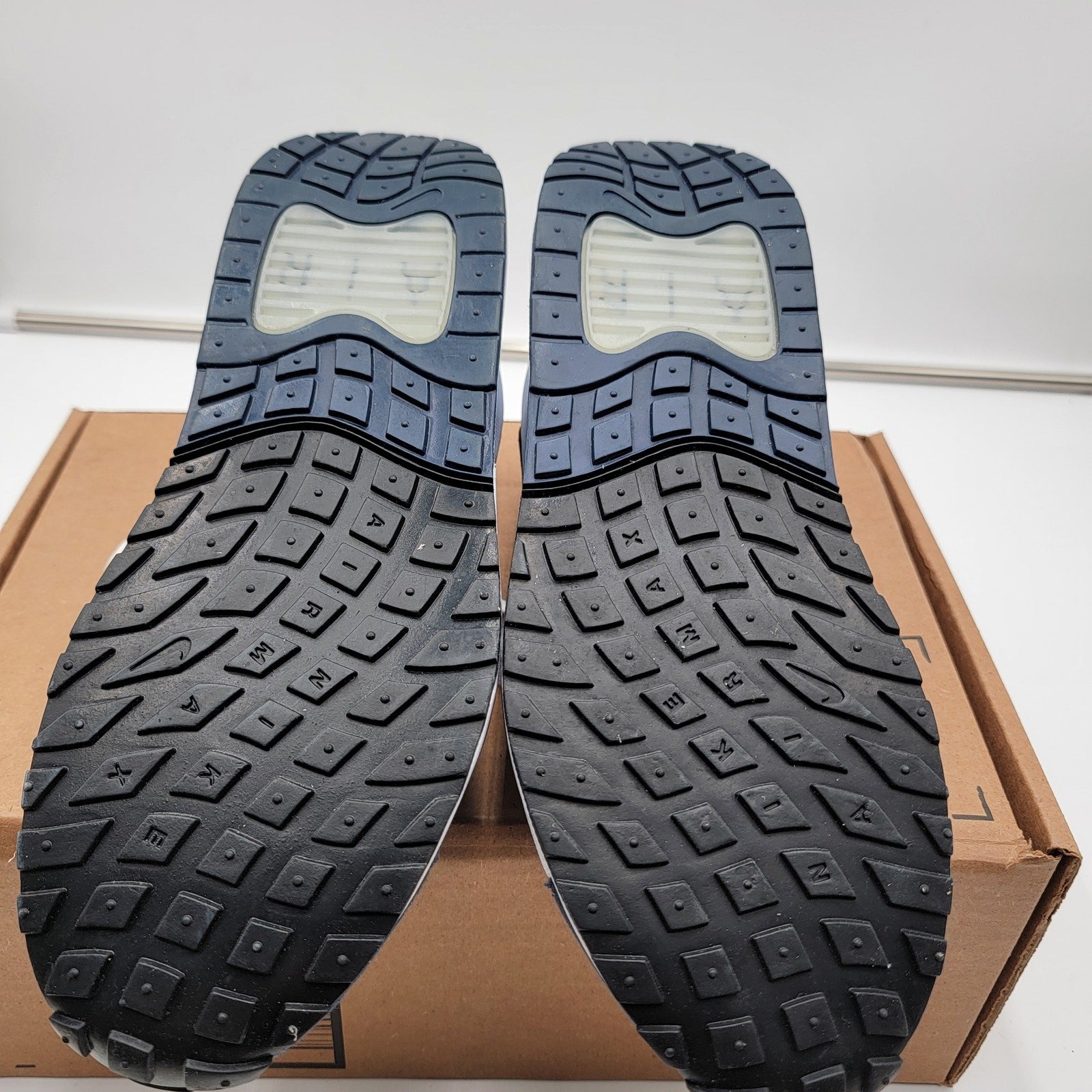 Nike Air Max Solo Penn State NCAA Pack - Size 9 FZ4840 001