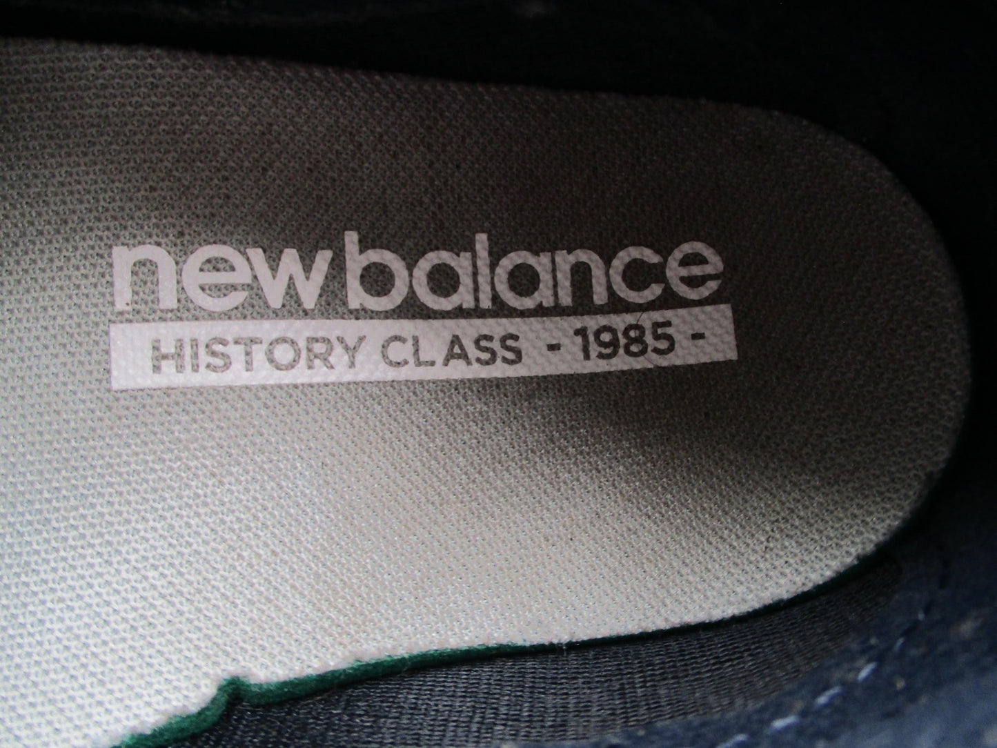 New Balance Classic 574 Shoes Mens Size 10.5 Blue Navy Suede Mesh ML574BD210