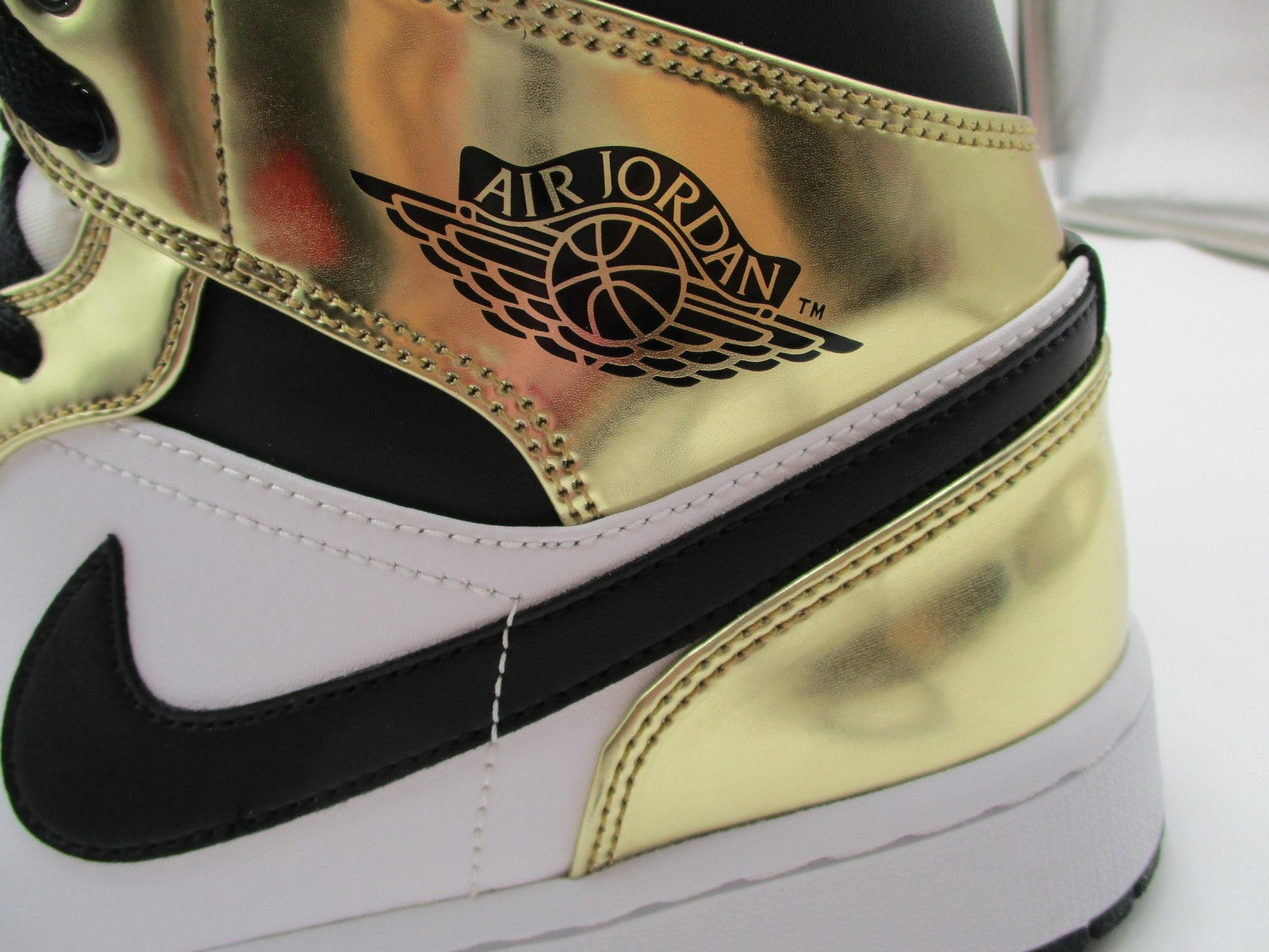 Nike Air Jordan 1 Mid SE Metallic Gold Shoes Men's Size 12 DC1419-700 1F88