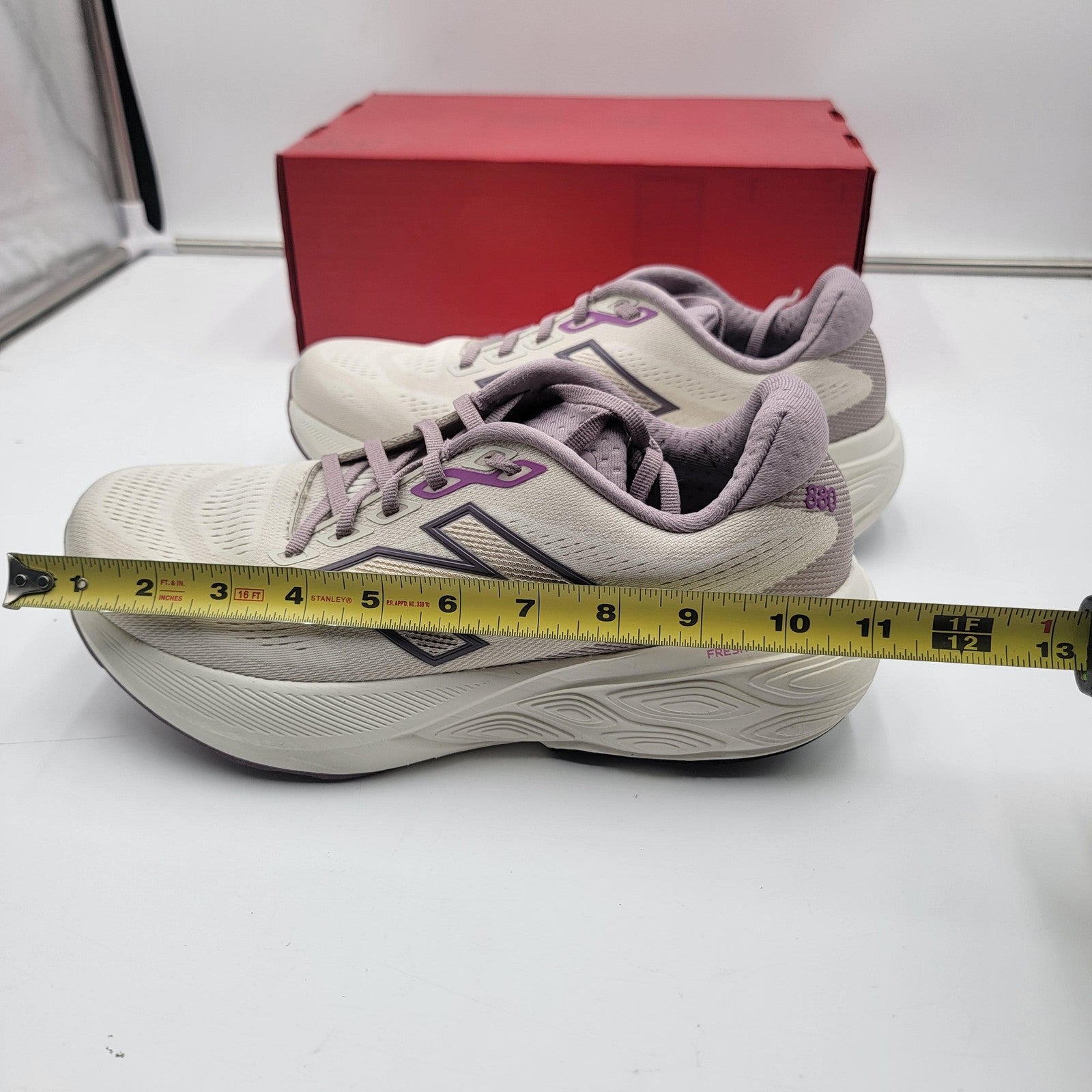 New Balance 880 Womens Size 6.5 White Purple Fresh Foam X Running Sneakers