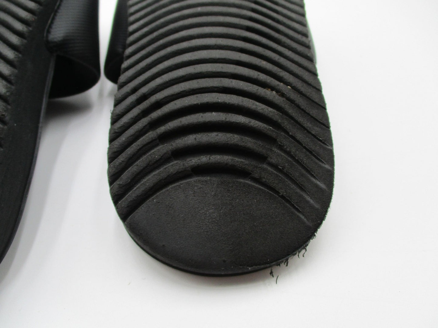 Nike Kawa Slide Shoes Youth Size 4Y Black Comfort Slide Sandals 819352-0018