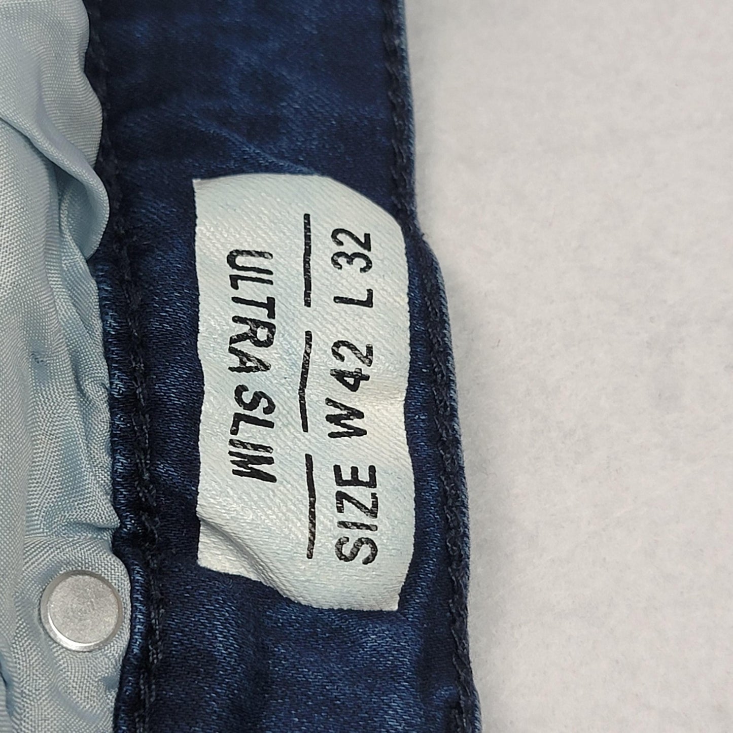 Argonaut Jeans Mens 42x32 Light Wash Ultra Slim Distressed Denim Pants