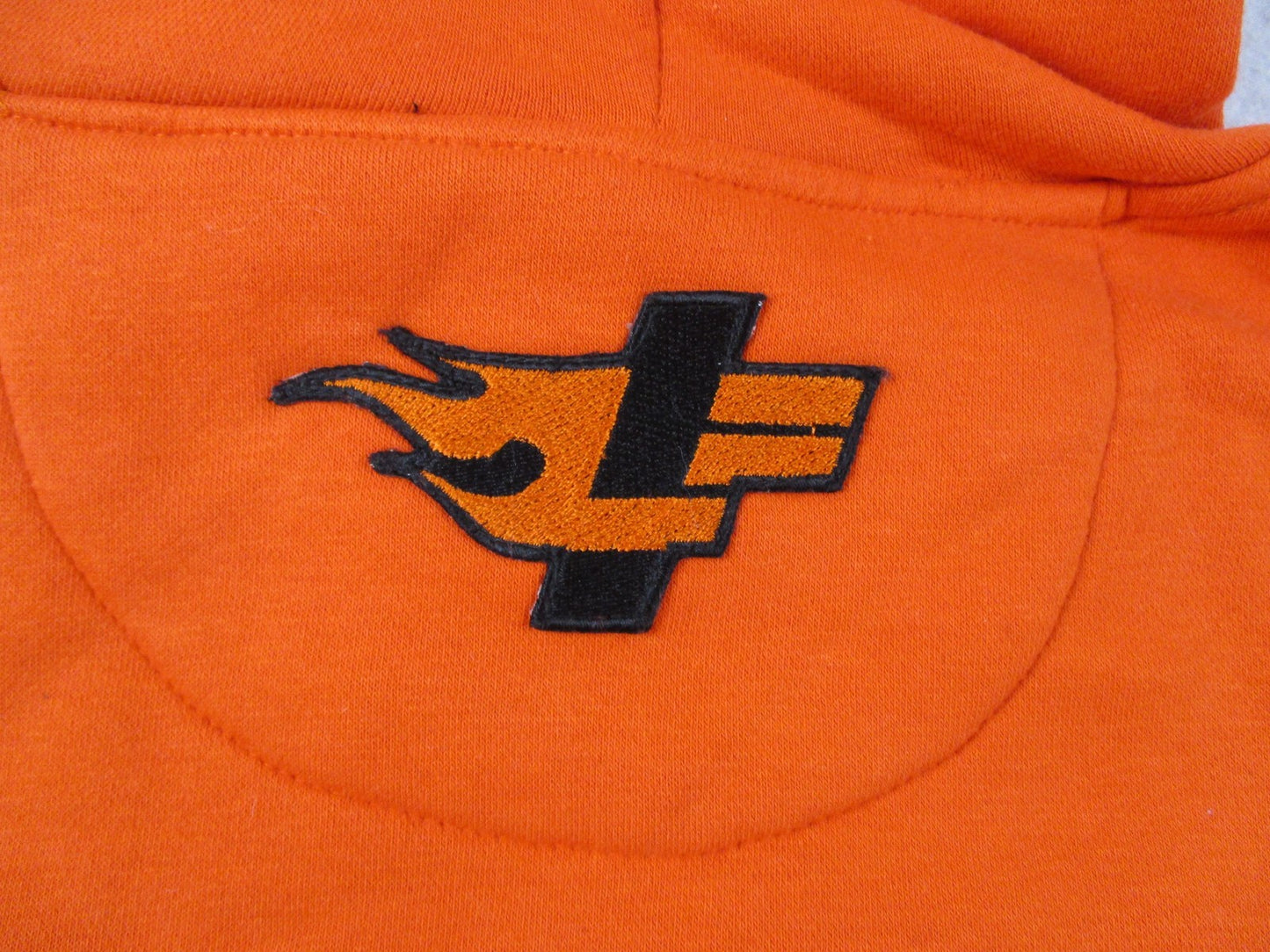 Hot Wheels Hoodie Mens Large Orange Graphic Pullover Kangaroo Pocket D73