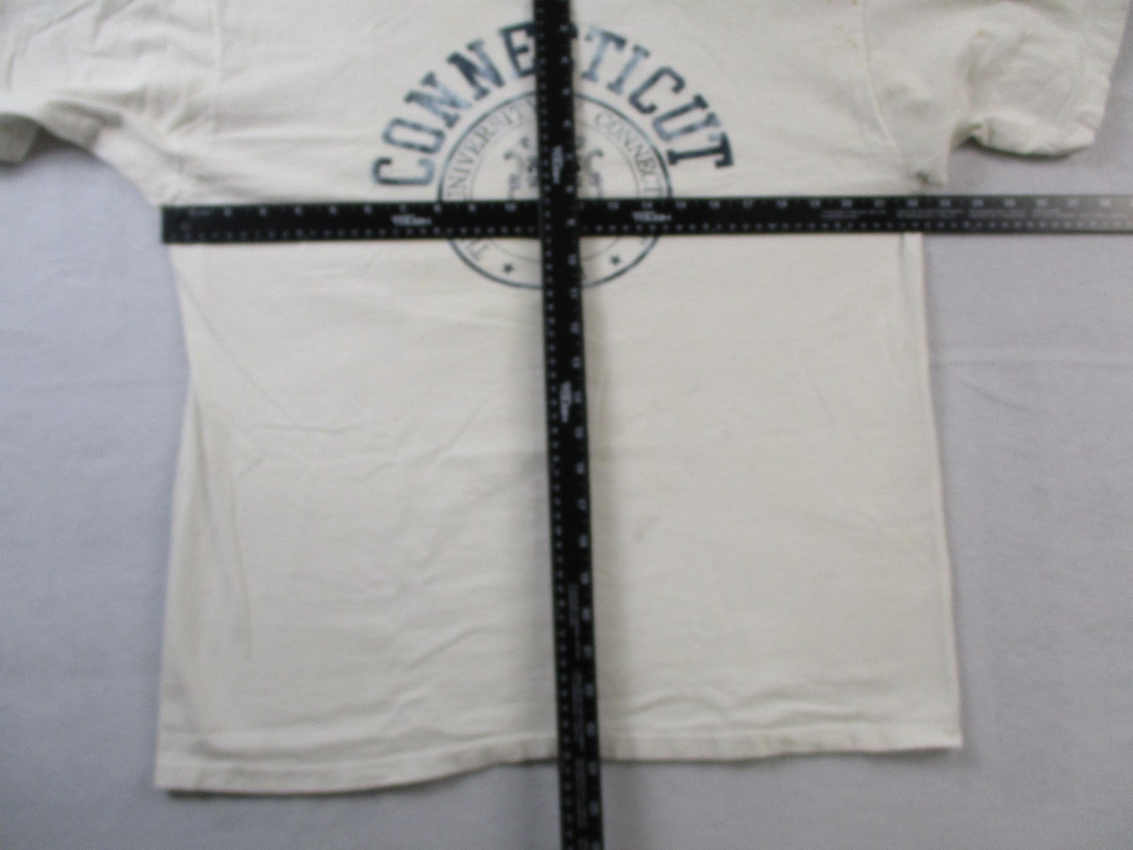 Vintage University Of Connecticut Shirt Mens XL White NCAA College USA8