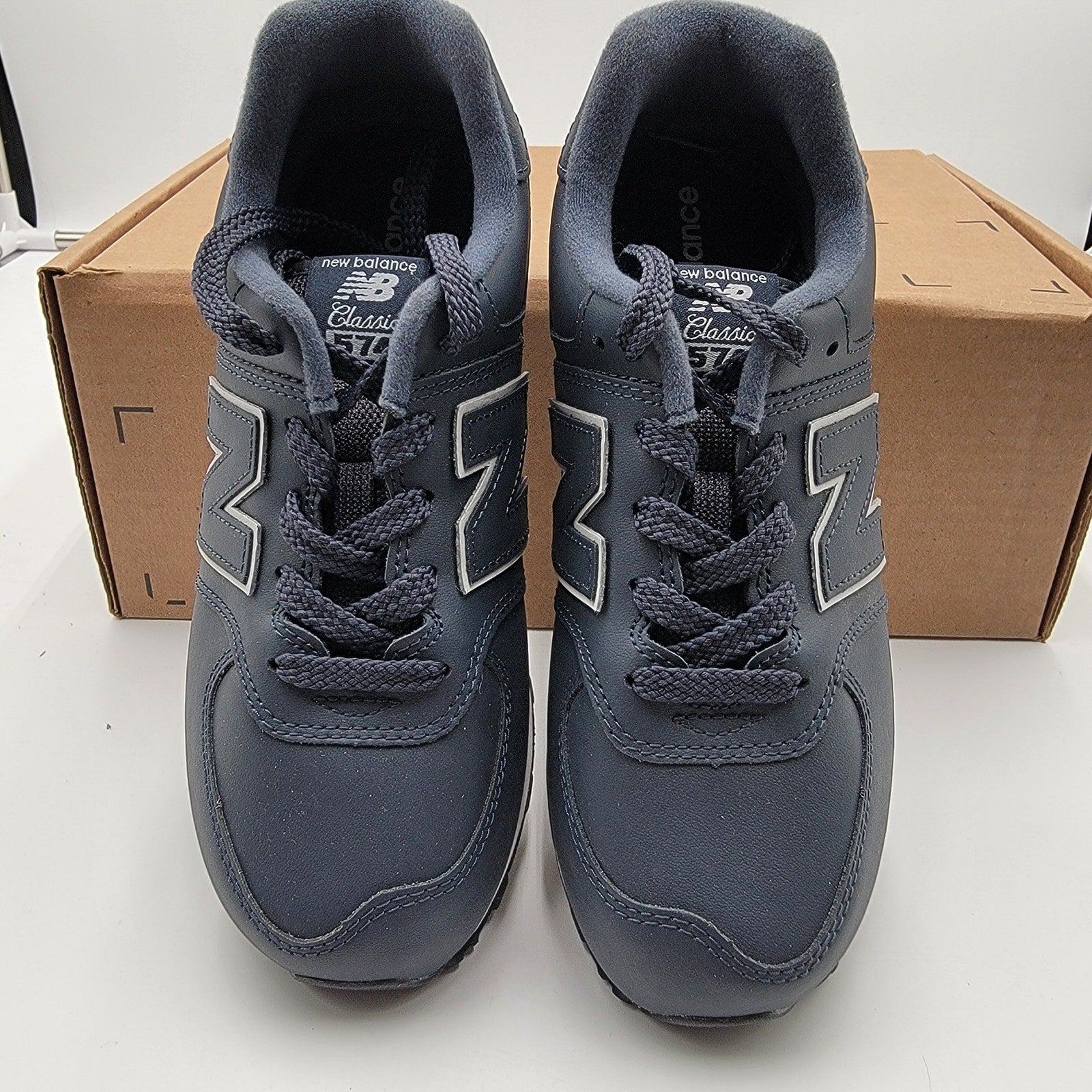 New Balance 574 Classic Blue Leather Sneakers  Sz 4Y/5.5W2