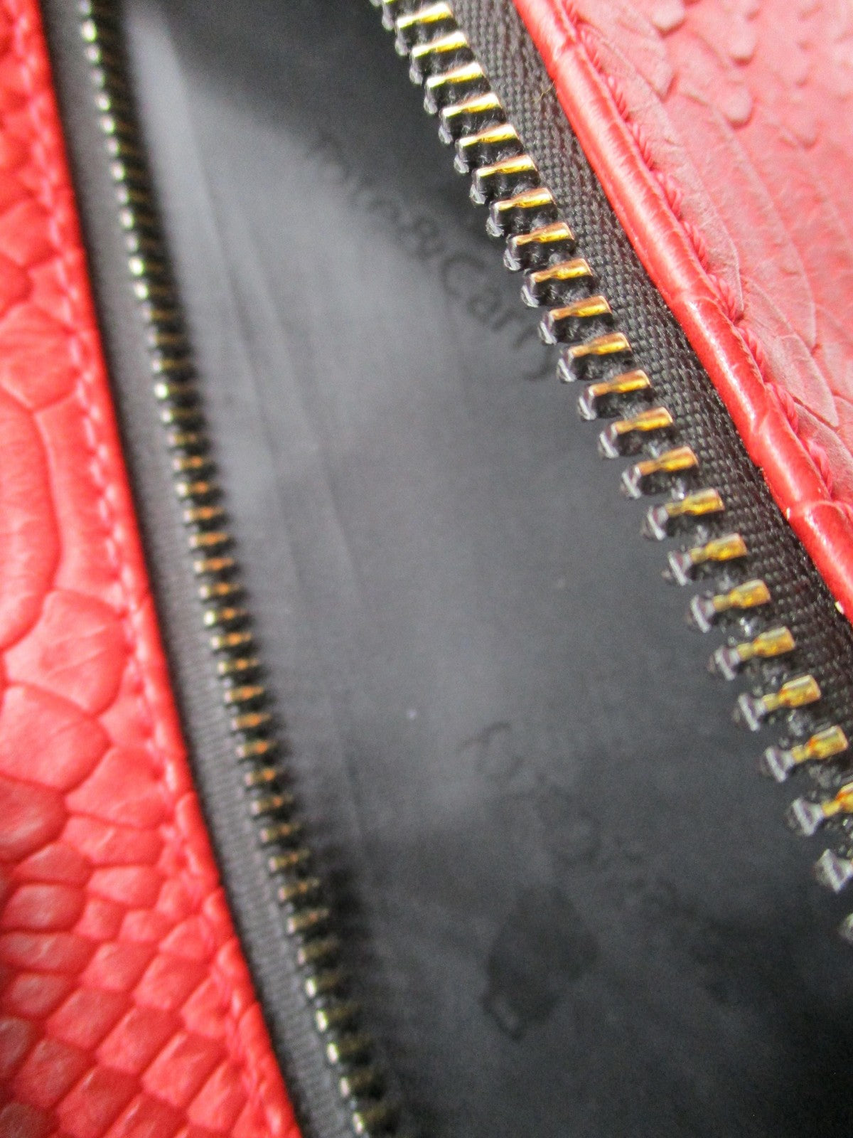 Tote&Carry Belt Bag Womens Small Red Snakeskin Faux Leather Fanny Pack Zipper7