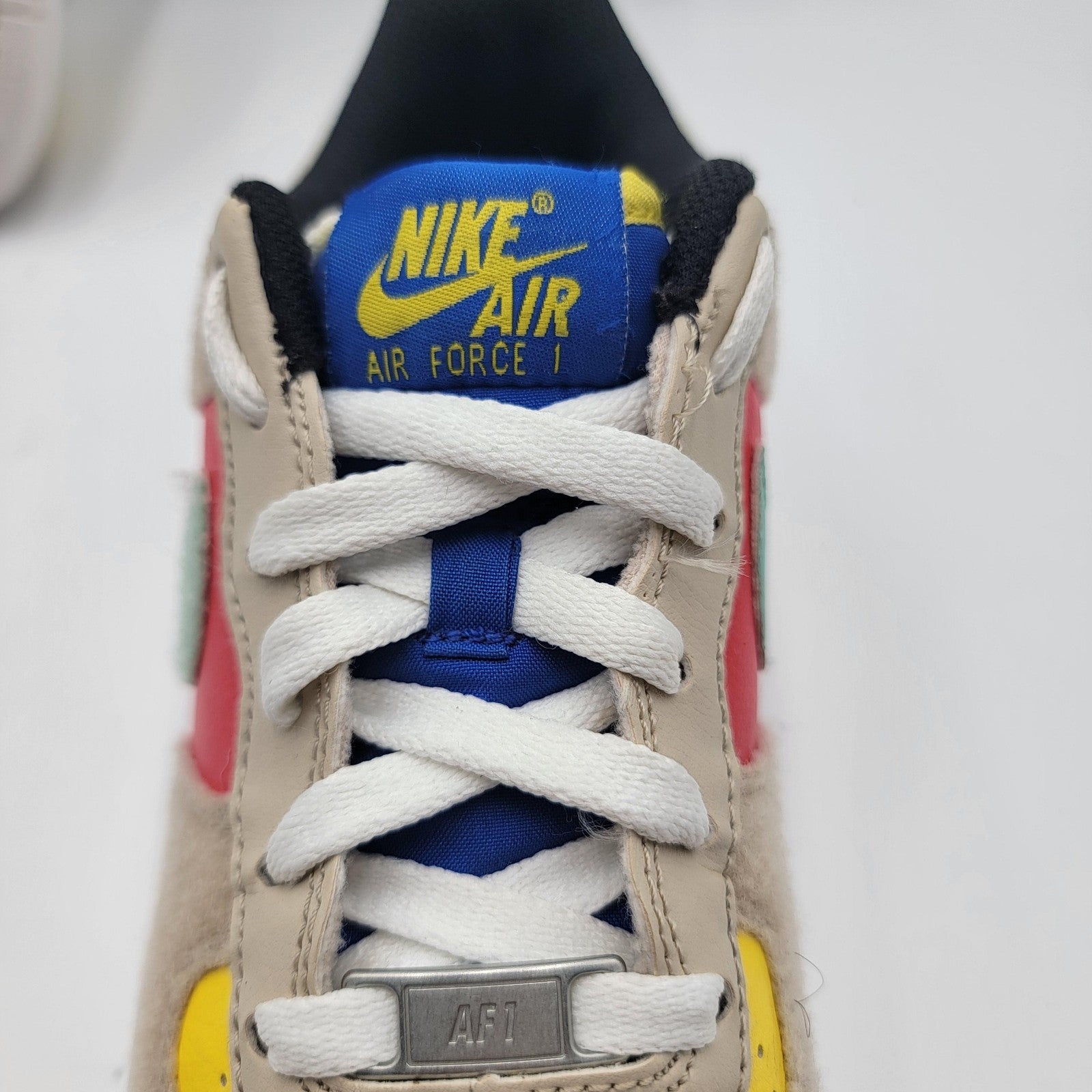 Nike Air Force 1 Youth Size 5.5Y Detachable Patches FN7818-100 Sneakers