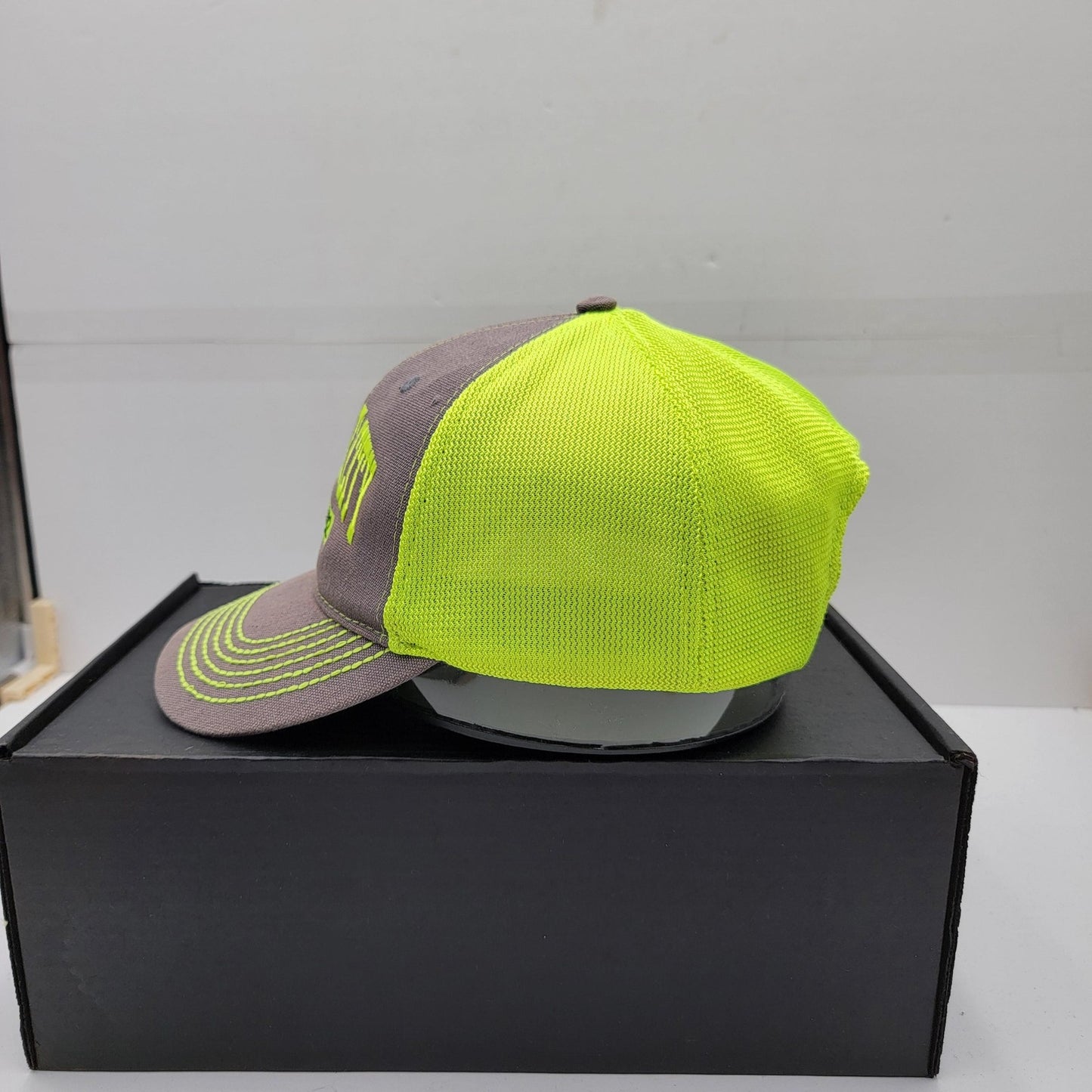 Sea Isle City Hat Cap Snap Back Gray Neon Yellow Mesh Trucker Embroidered Mens2