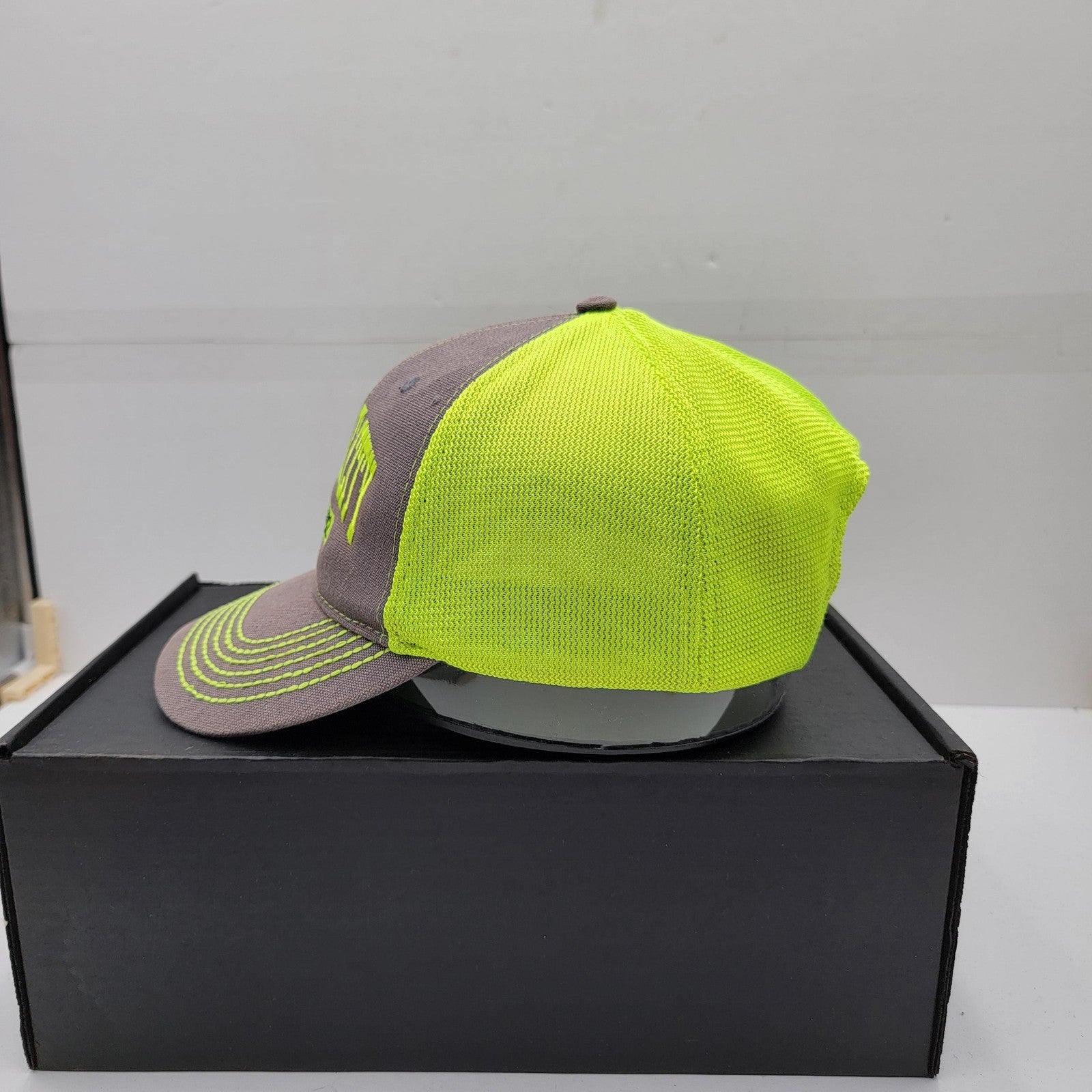 Sea Isle City Hat Cap Snap Back Gray Neon Yellow Mesh Trucker Embroidered Mens2