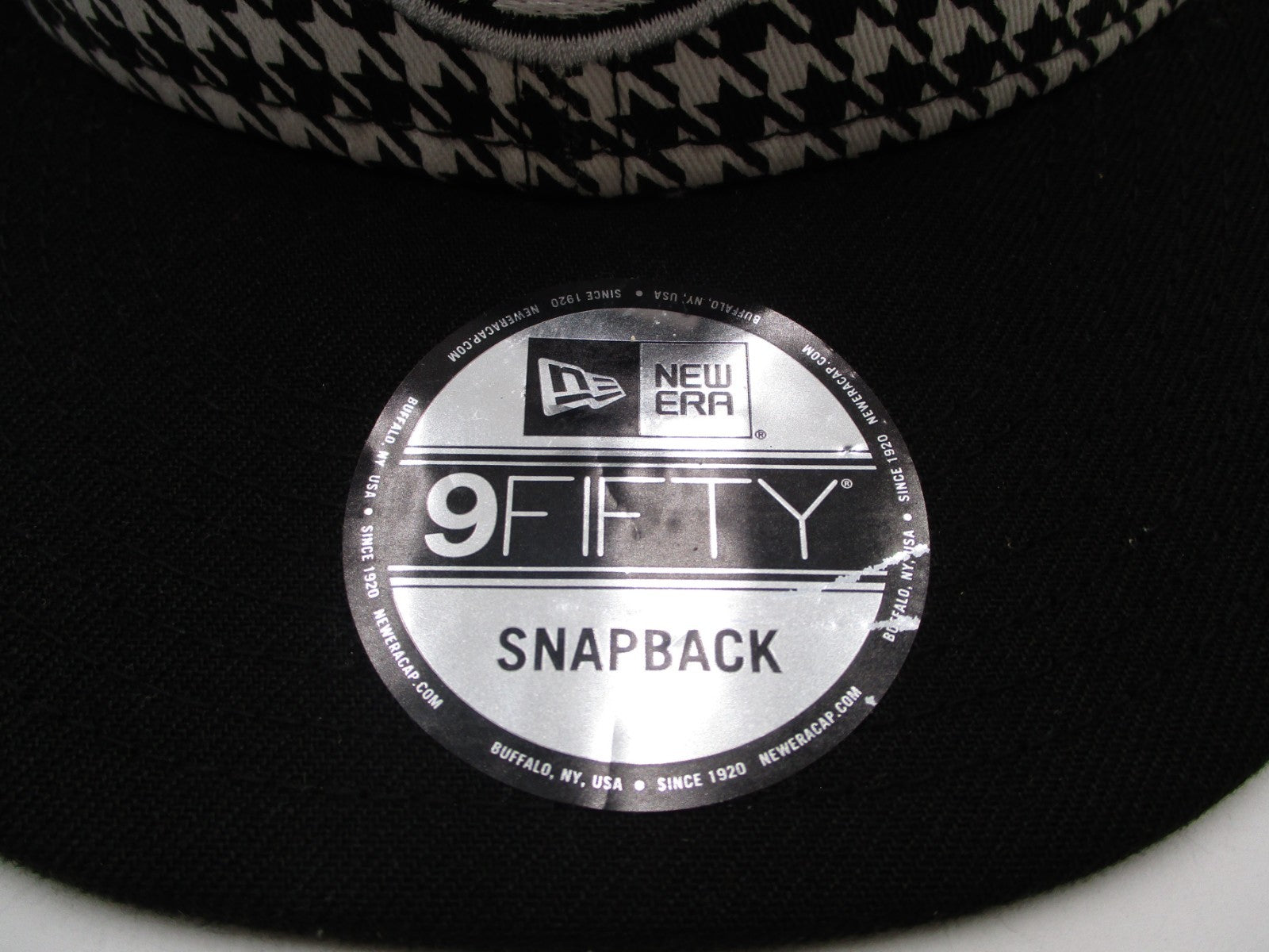 New Era Los Angeles Lakers 9Fifty Snapback Hat Black White Houndstooth NBA4