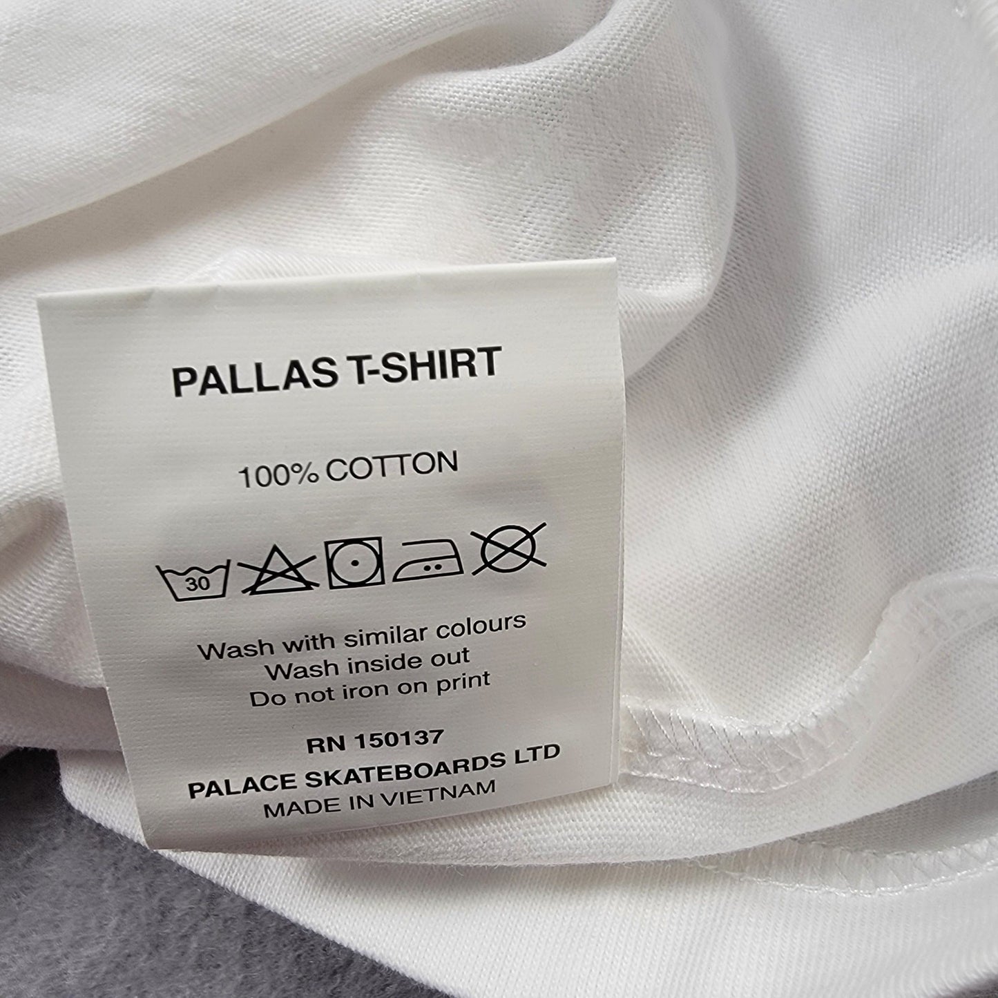 Palace Skateboards PALLAS Family T Sz S White New