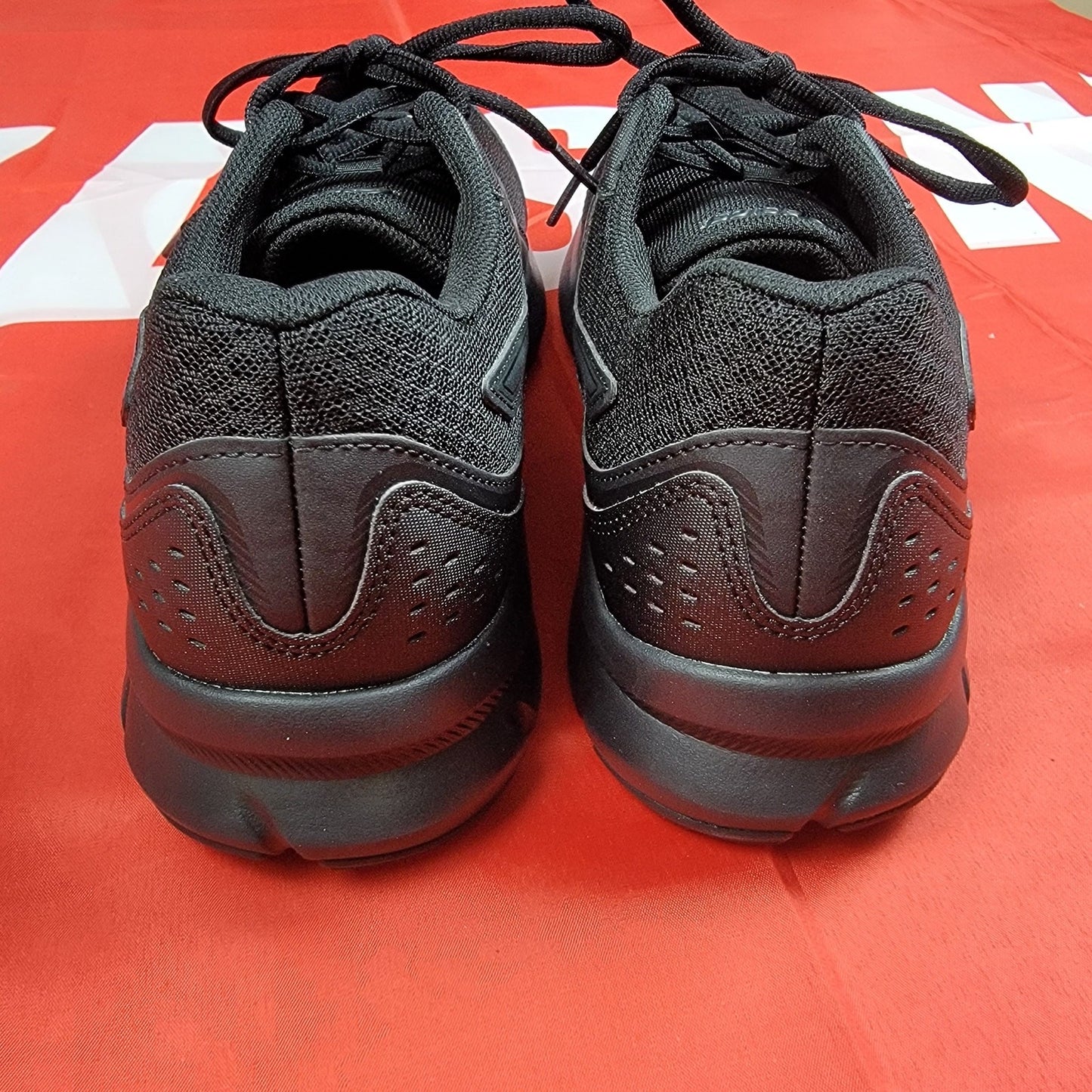 Asics Triple Black 1011B041 002 Jolt 3 4E Wide 'Core Black' Sz 10