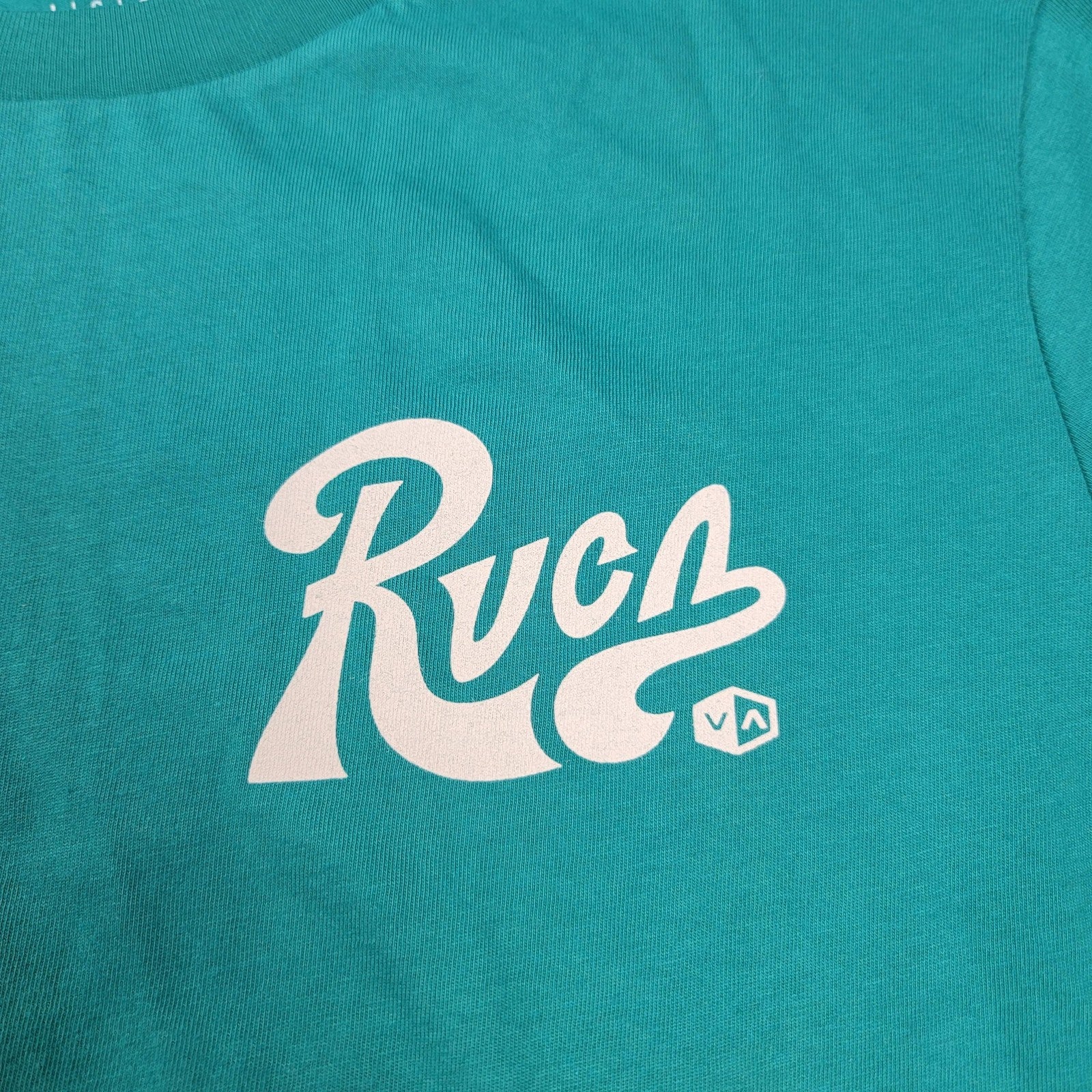 2 Pack Surf Tee RVCA & Reef Brand Sz S Men/Boys Lg (1067) pit to pit equal size5