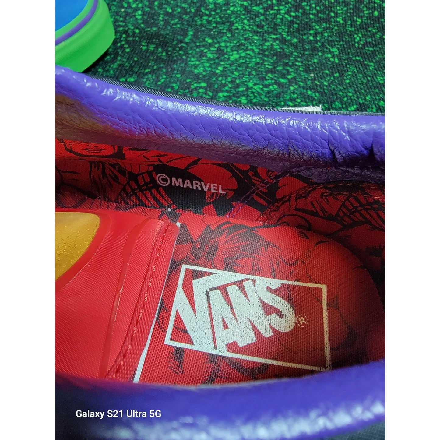 Vans Marvel x Old Skool 'Avengers' Size 11 VN0A38G1U3V7