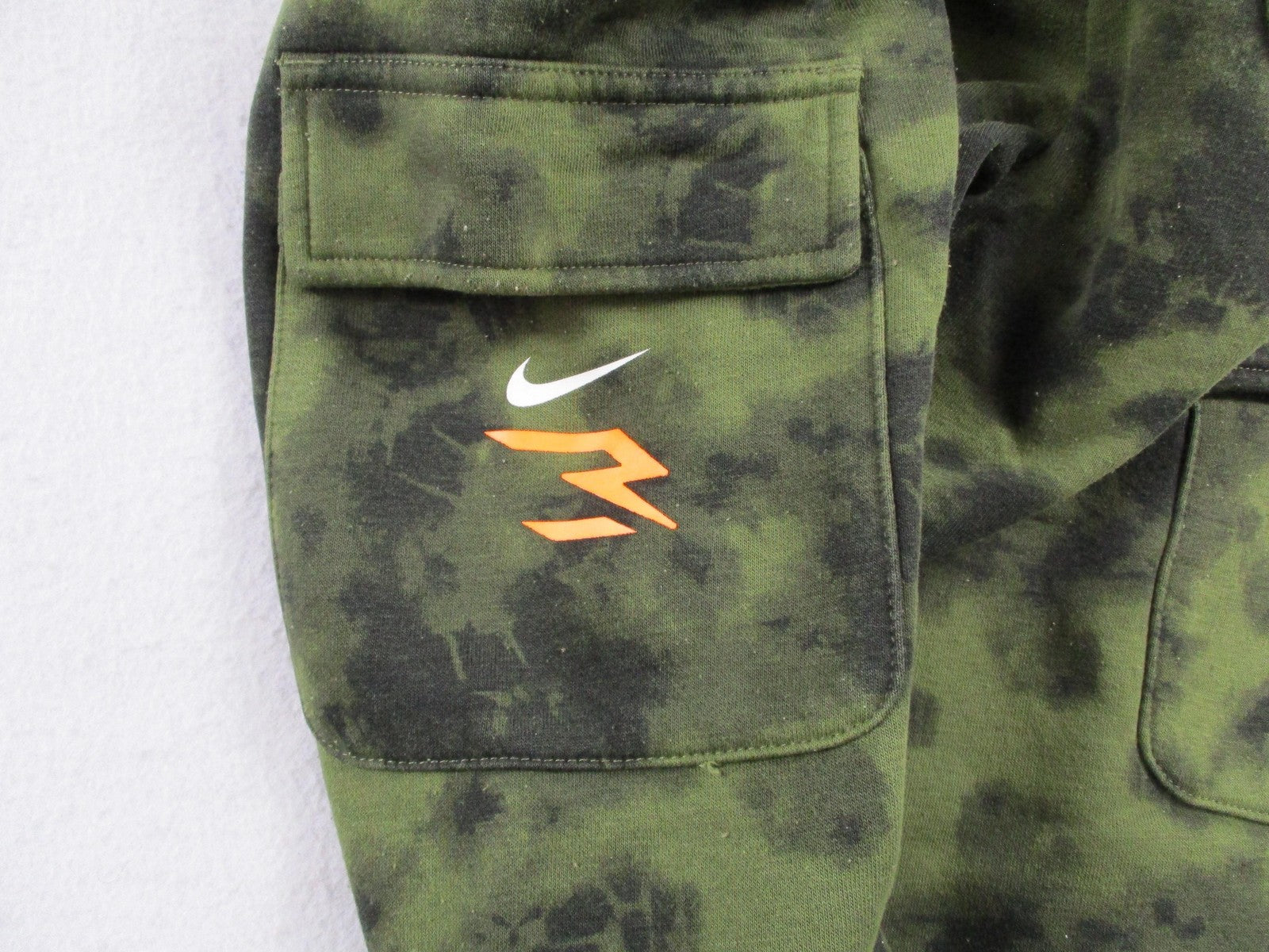Nike Pants Kids 12-13 Yrs Green Tie Dye Fleece Cargo Joggers Logo Elastic Waist6