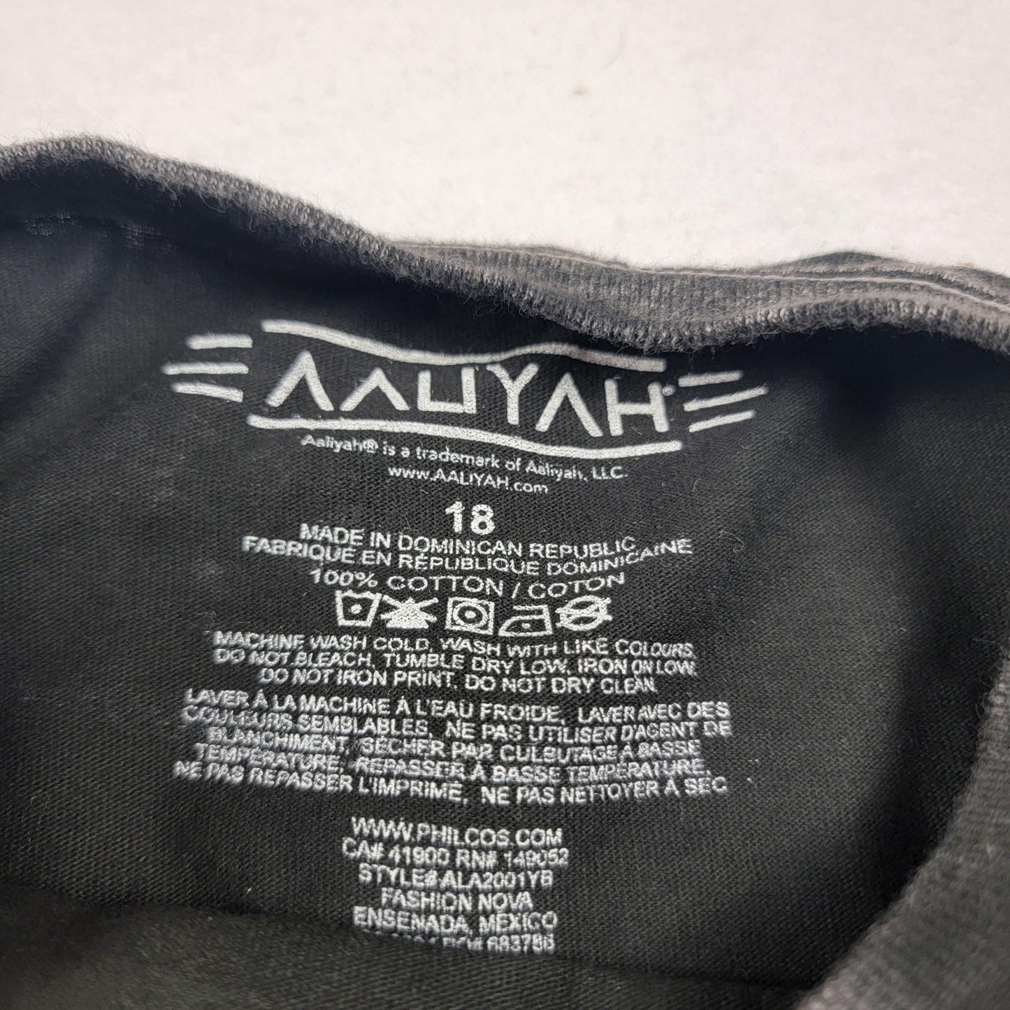 2 Pack Aaliyah Shirt Womens Small Blue & Black R&B Queen Graphic Tee