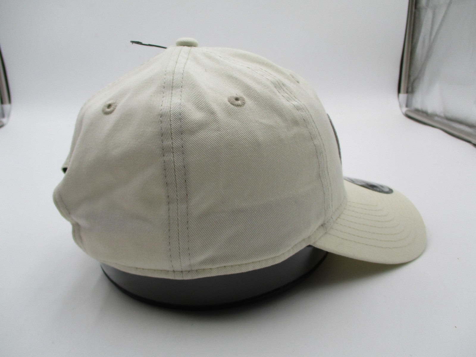 Super Bowl LVIII Hat Cap Strap Back One Size Beige NFL Football New Era Mens NWT6