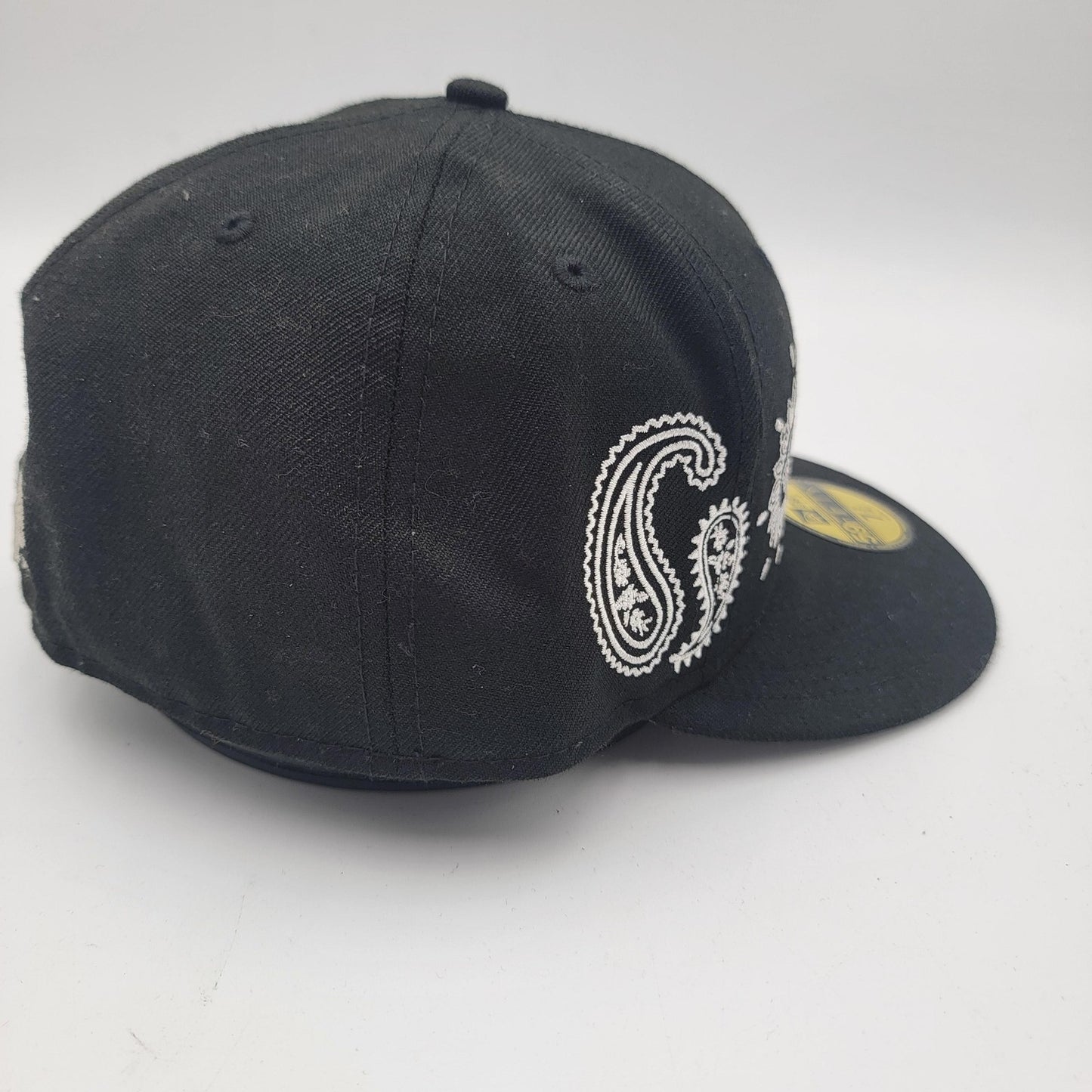 Atlanta Braves Hat Cap Fitted Mens 7 3/4 MLB Baseball Paisley Elements New Era4