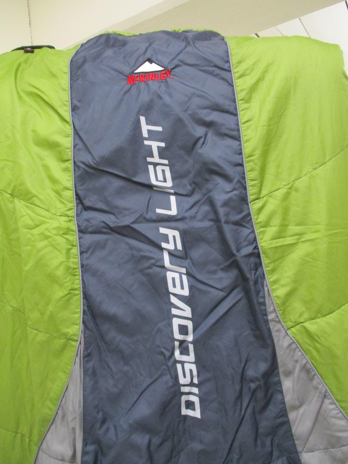 McKINLEY Discovery Light Sleeping Bag Large Thermolite Synthetic Green Camping1