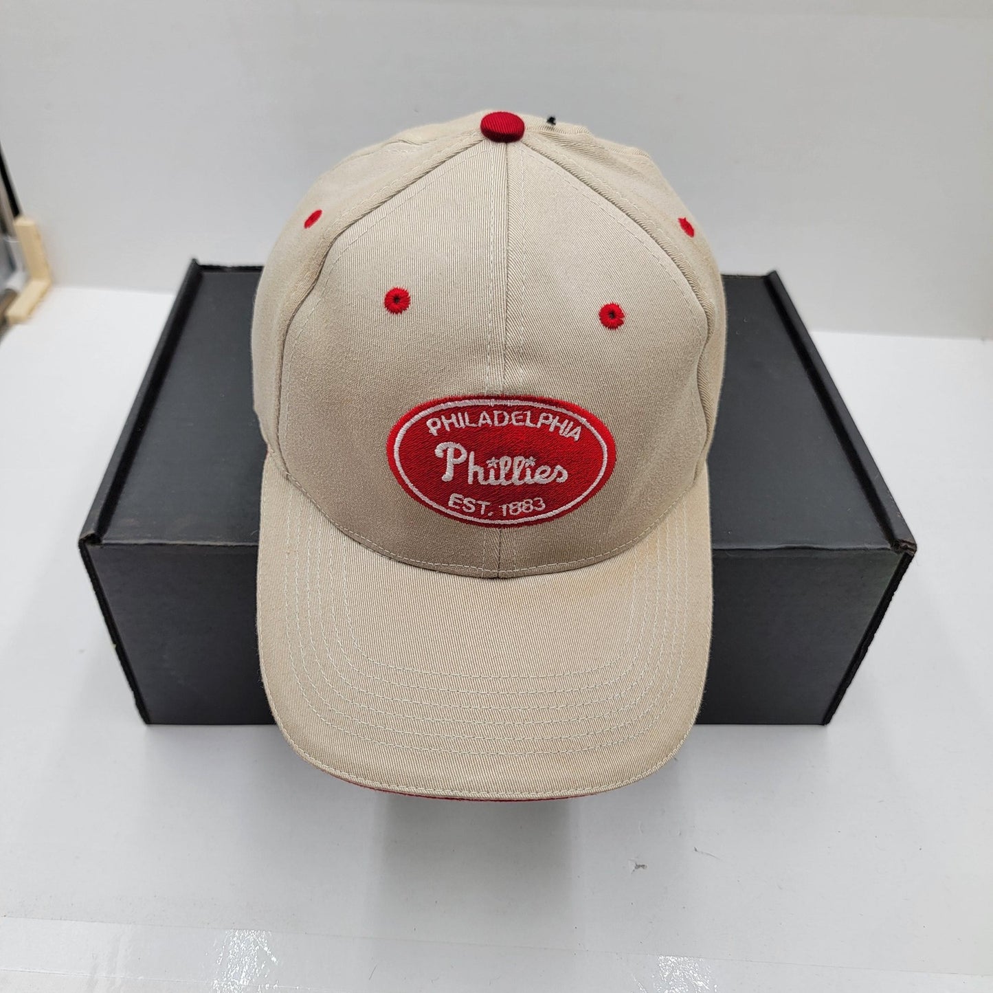 Philadelphia Phillies Cap Strap Back Mens  MLB Baseball Plymouth Chrysler Jeep1