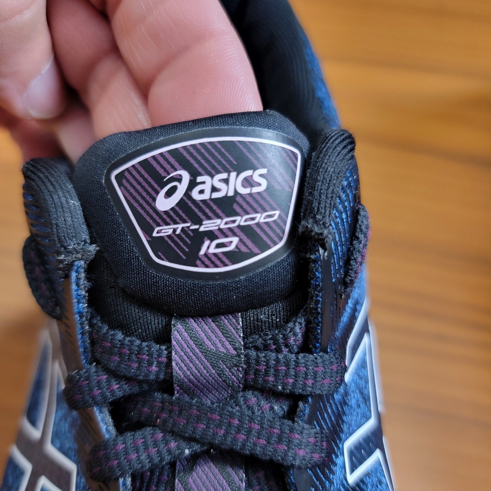 ASICS Wmns GT 2000 10 Lake Drive White Sz 7.5 1012B045 402