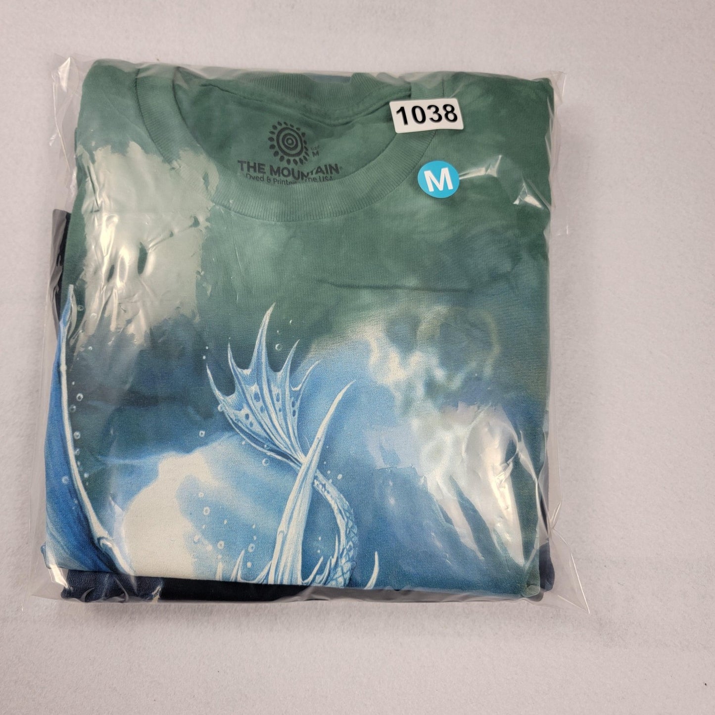 2 Pack The Mountain T shirts Age of Dragons & Bigfoot Sz M