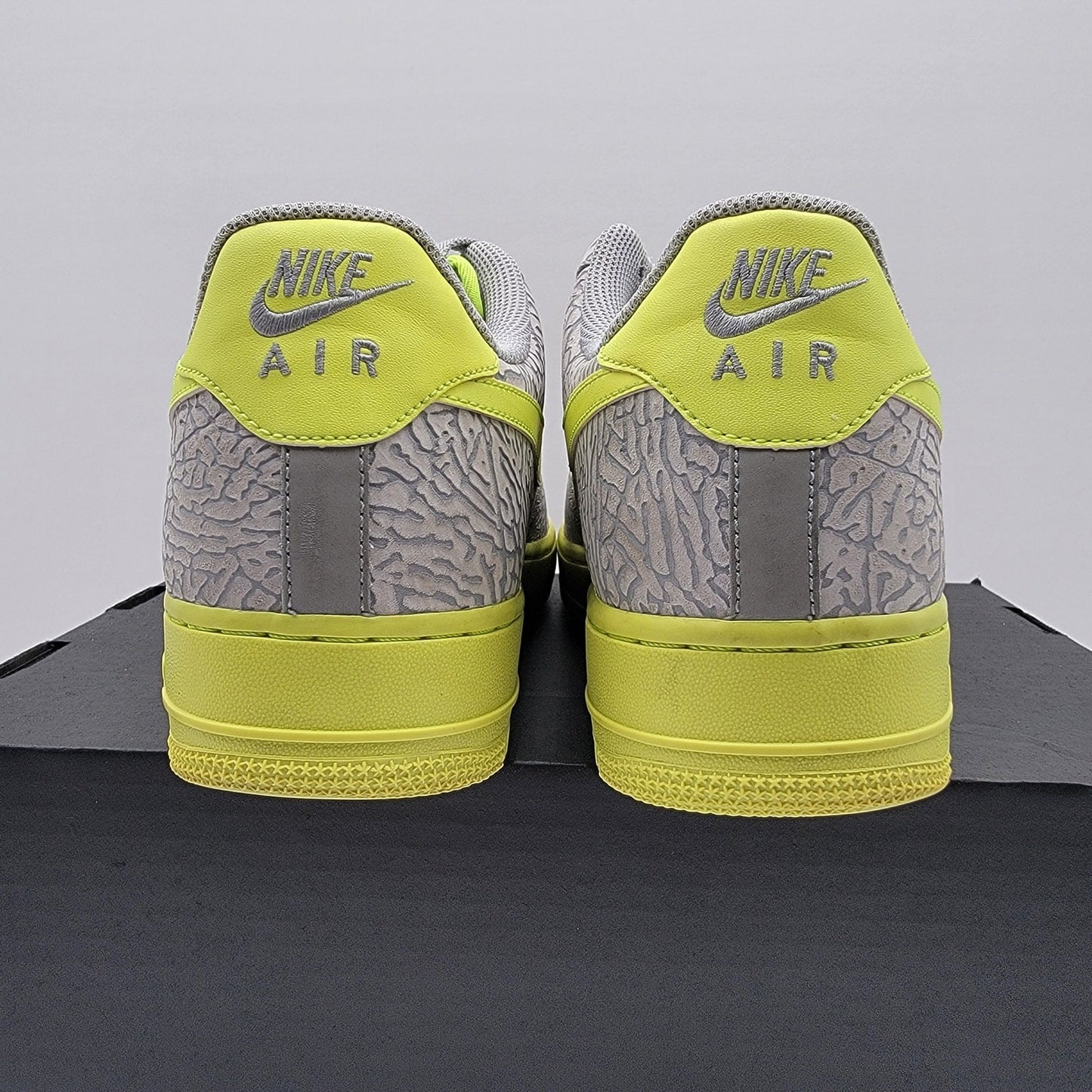 Nike Air Force 1 Low 'Elephant Volt' Mens Sz 9.5 488298 041
