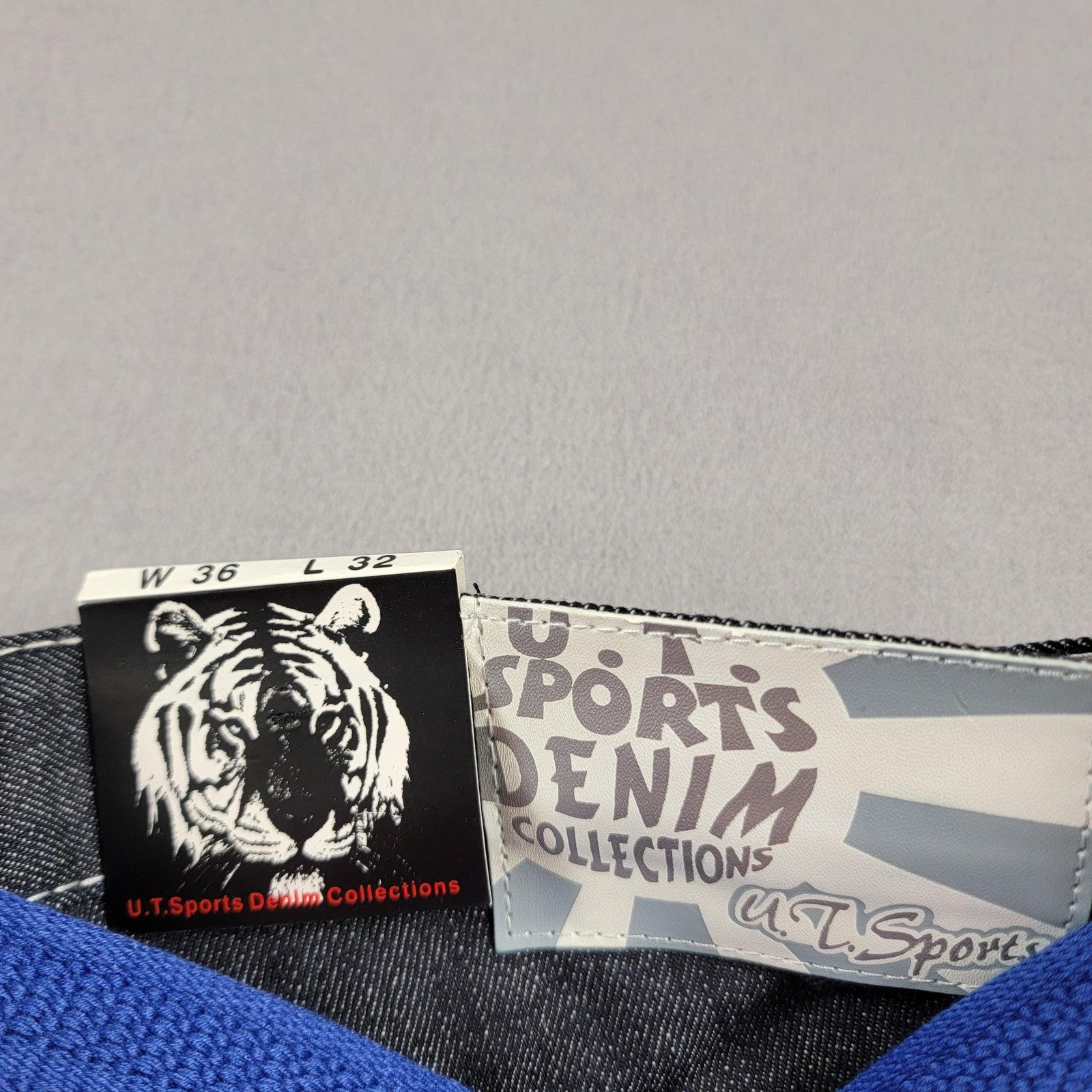 U.T Sports Mens 36x32 Blue Denim Straight Leg Belted Embroidered Pockets
