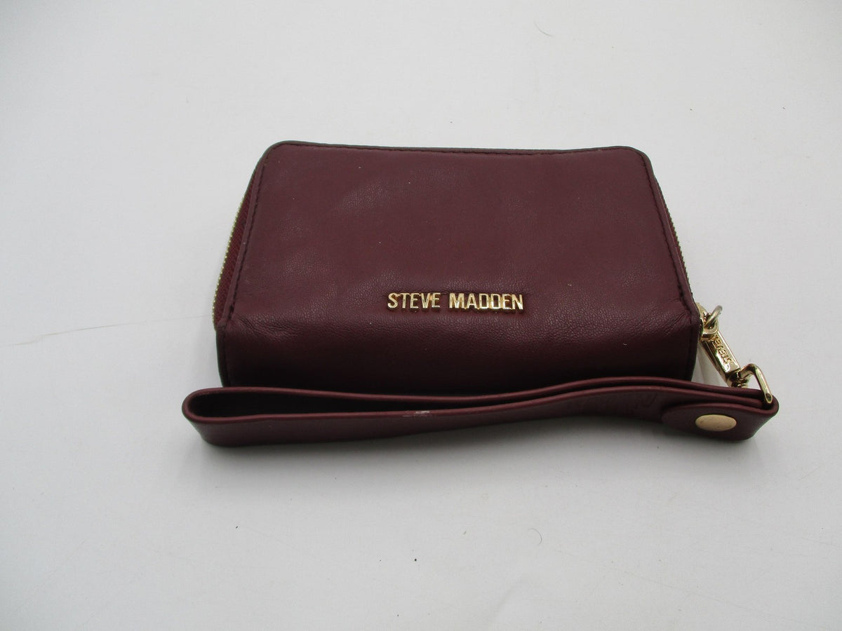 Steve Madden Wallet Women's One Size Red Faux Leather Wristlet Zip Around0
