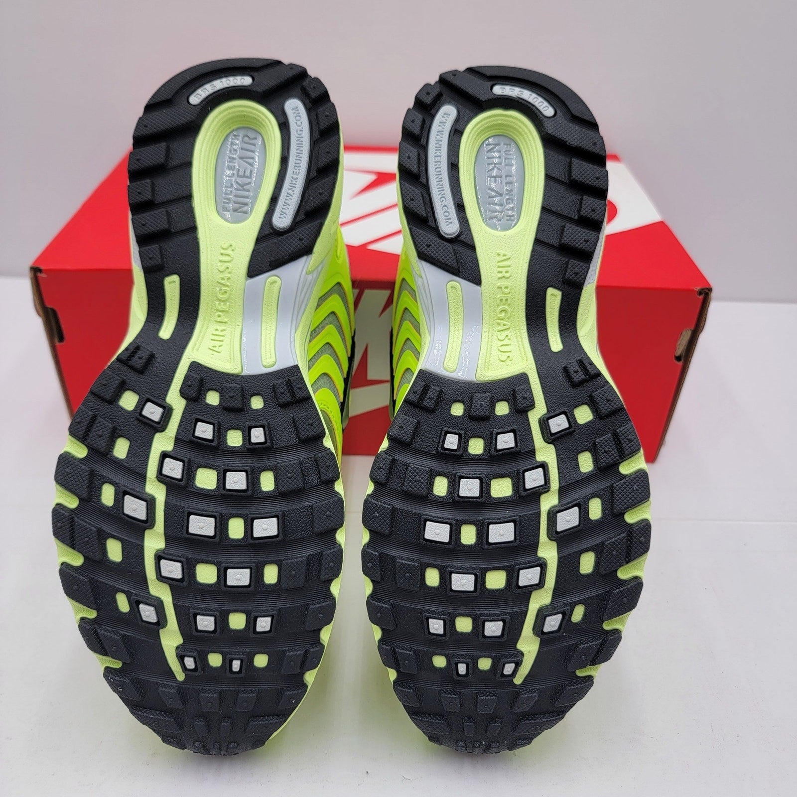 Nike Air Pegasus 2K5 'Volt' Women's Size 7 - New in Box5
