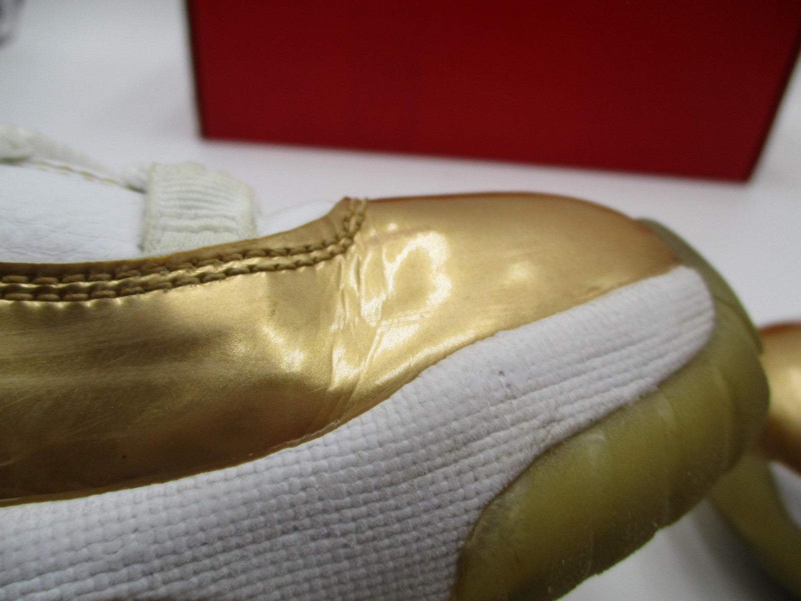 Air Jordan 11 Low Shoes Mens Sz 8 Metallic Gold Closing Ceremony 528895-103 1D319
