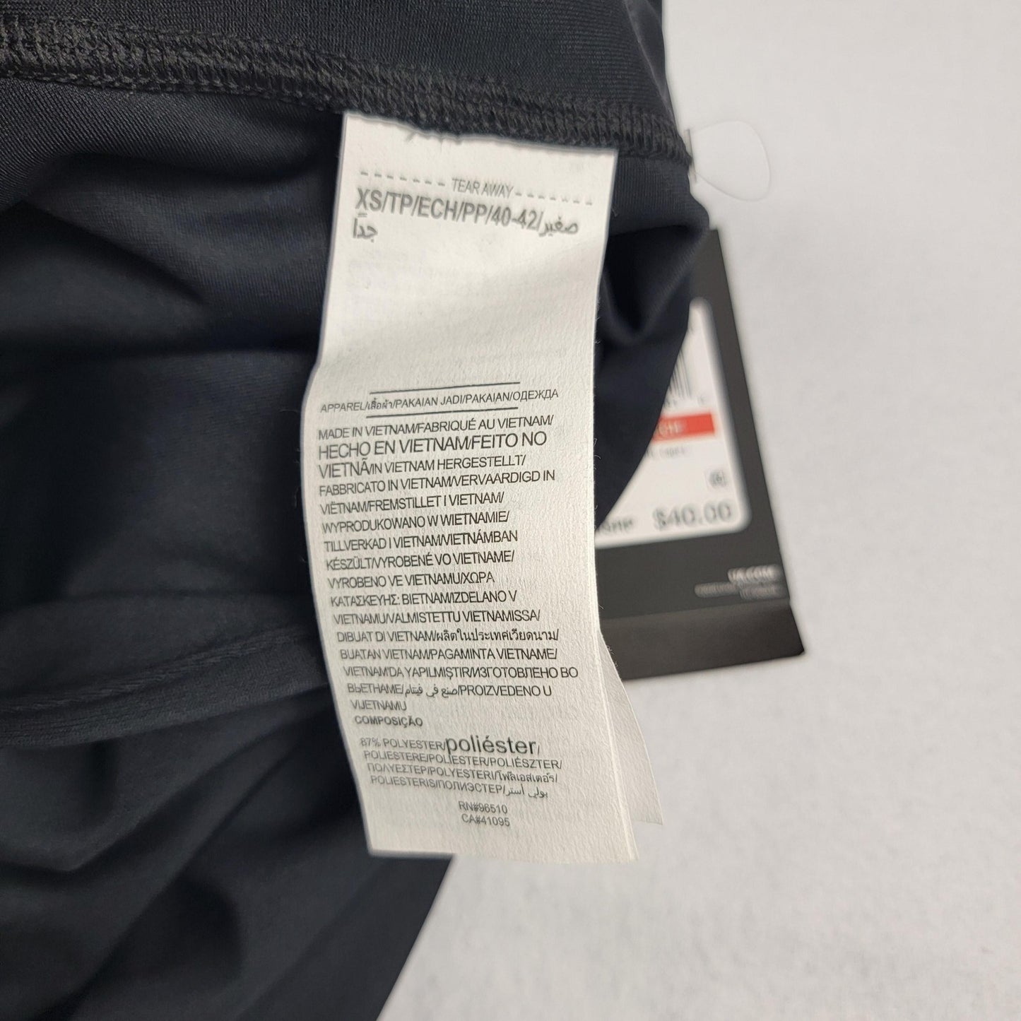 Under Armour Capri Leggings Womens XS Black Compression High Rise HeatGear