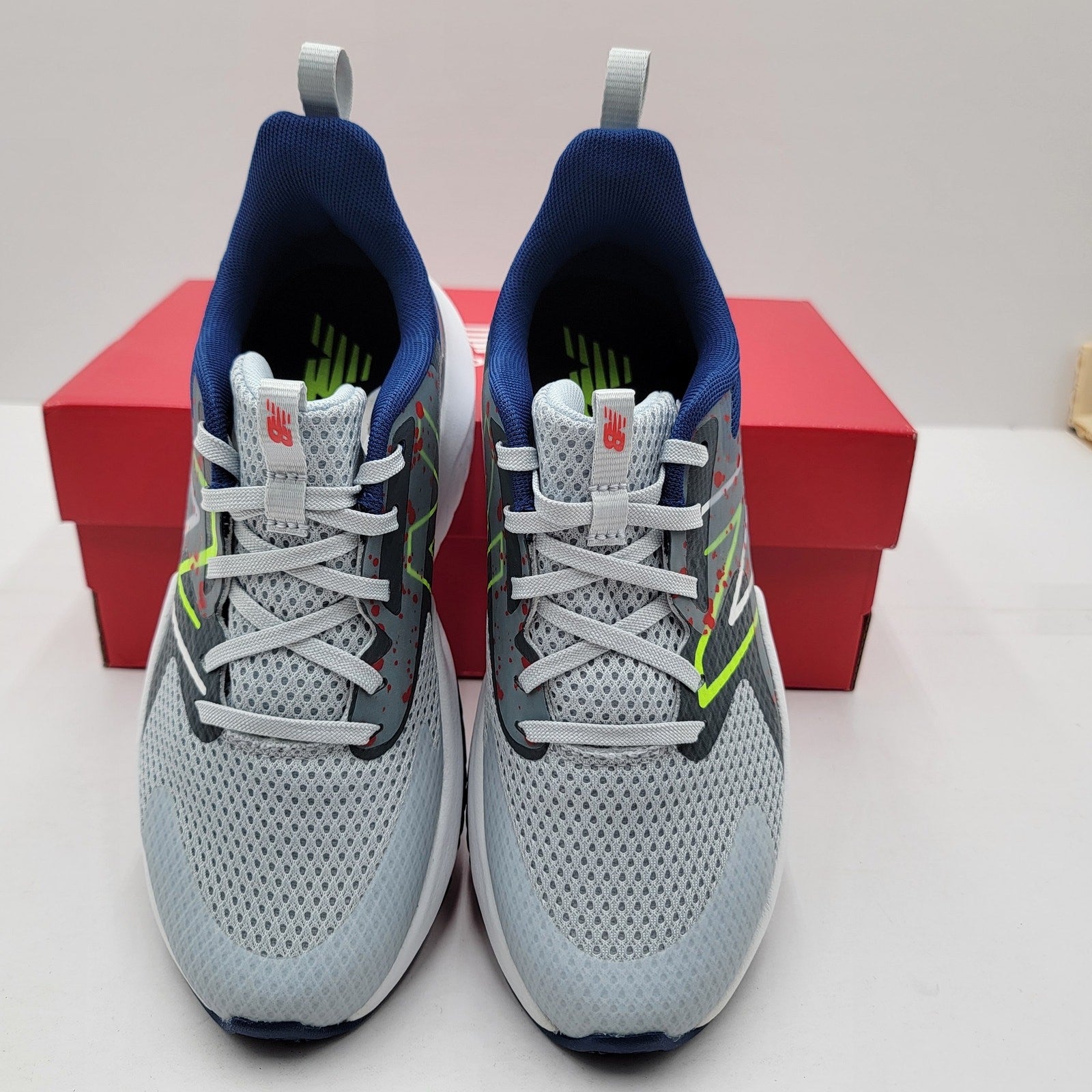 New Balance Rave Run v2 Paint Splatter  Size 4 Big Kid GKRAVKG23