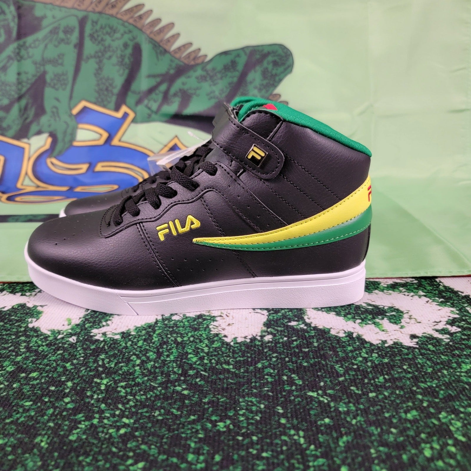 FILA Vulc 13 Black/Green/Yellow/Red Mens Sz 9.5 1