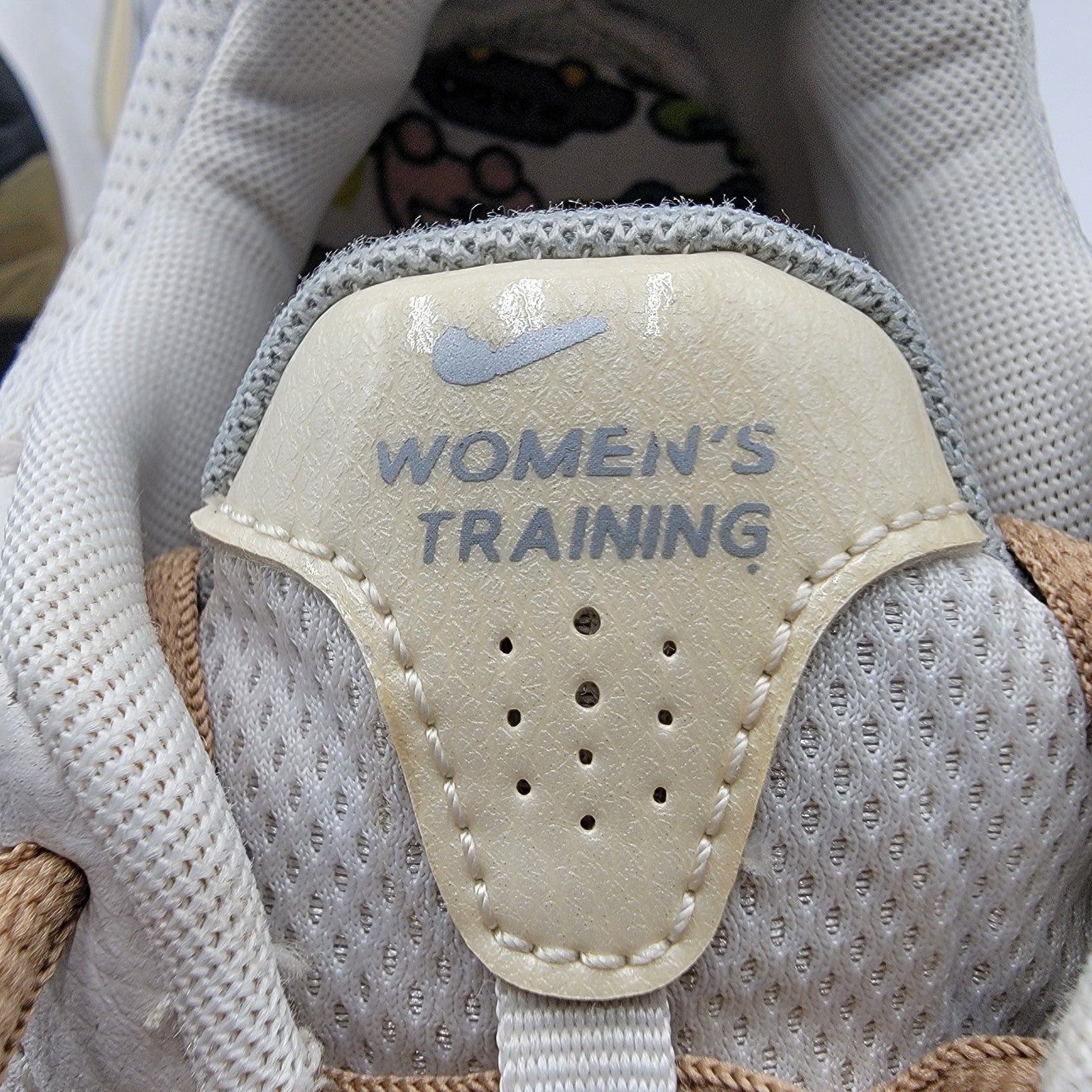 Nike Shox Navina Women’s Training Shoes White Gold 366650111 Size 7.5