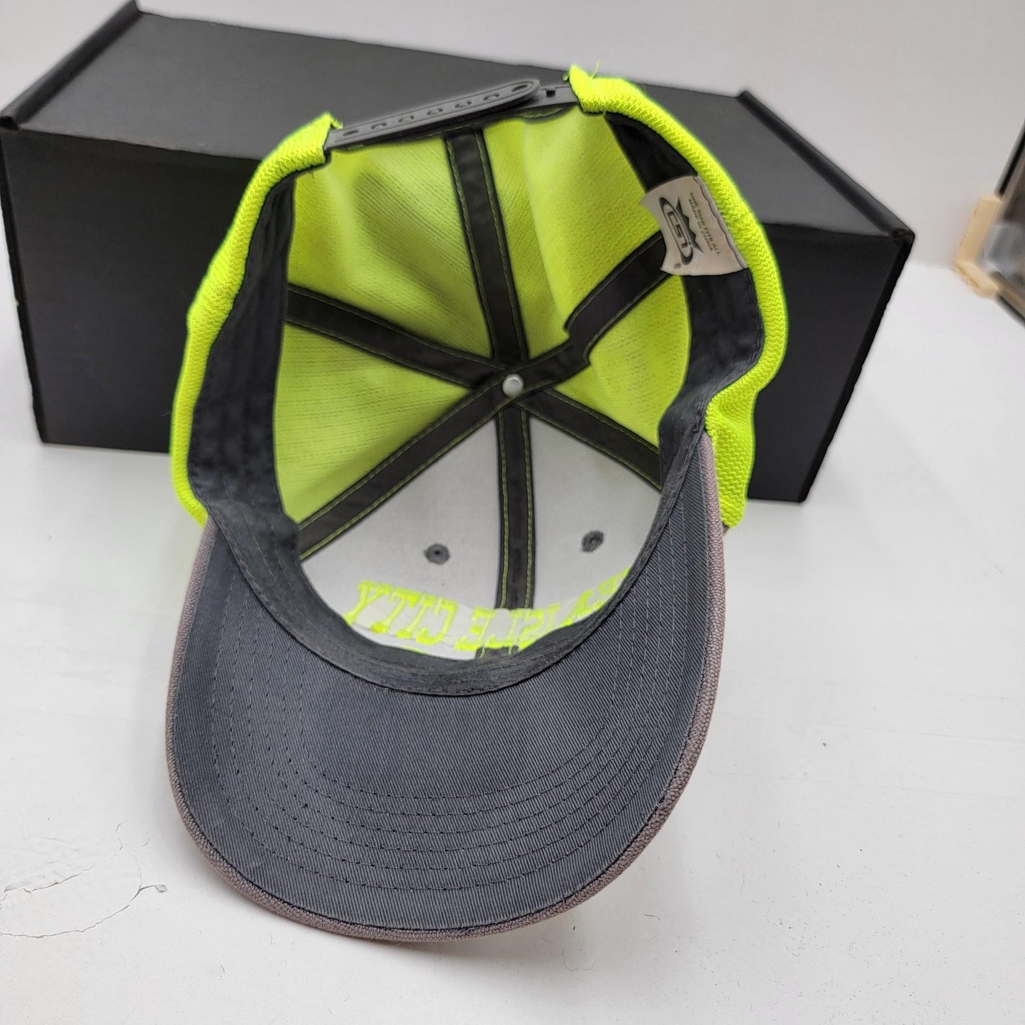 Sea Isle City Hat Cap Snap Back Gray Neon Yellow Mesh Trucker Embroidered Mens5
