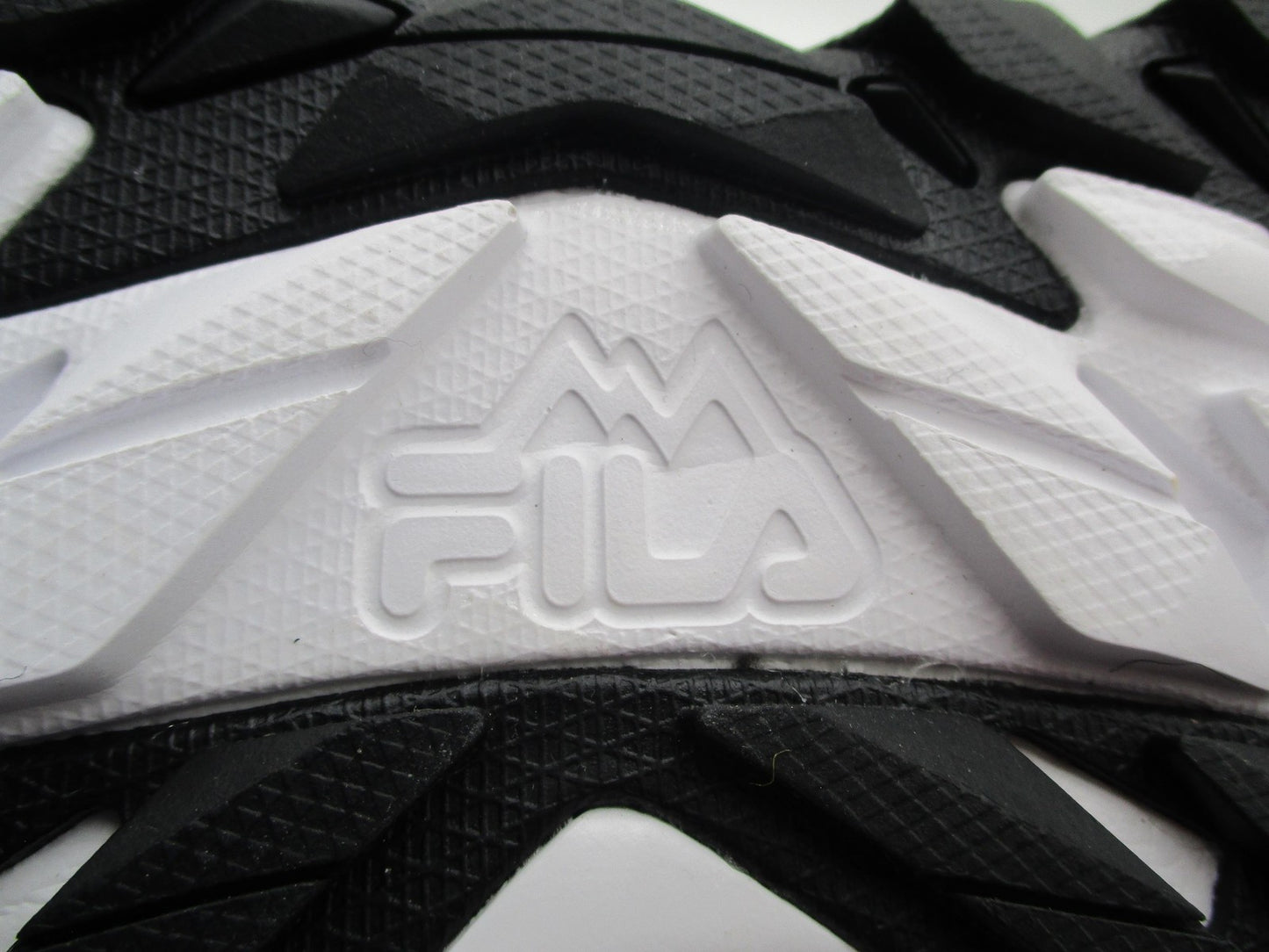 Fila Explore Energized Shoes Mens Size 8.5 Black Purple Trail Sneakers (1B8)15