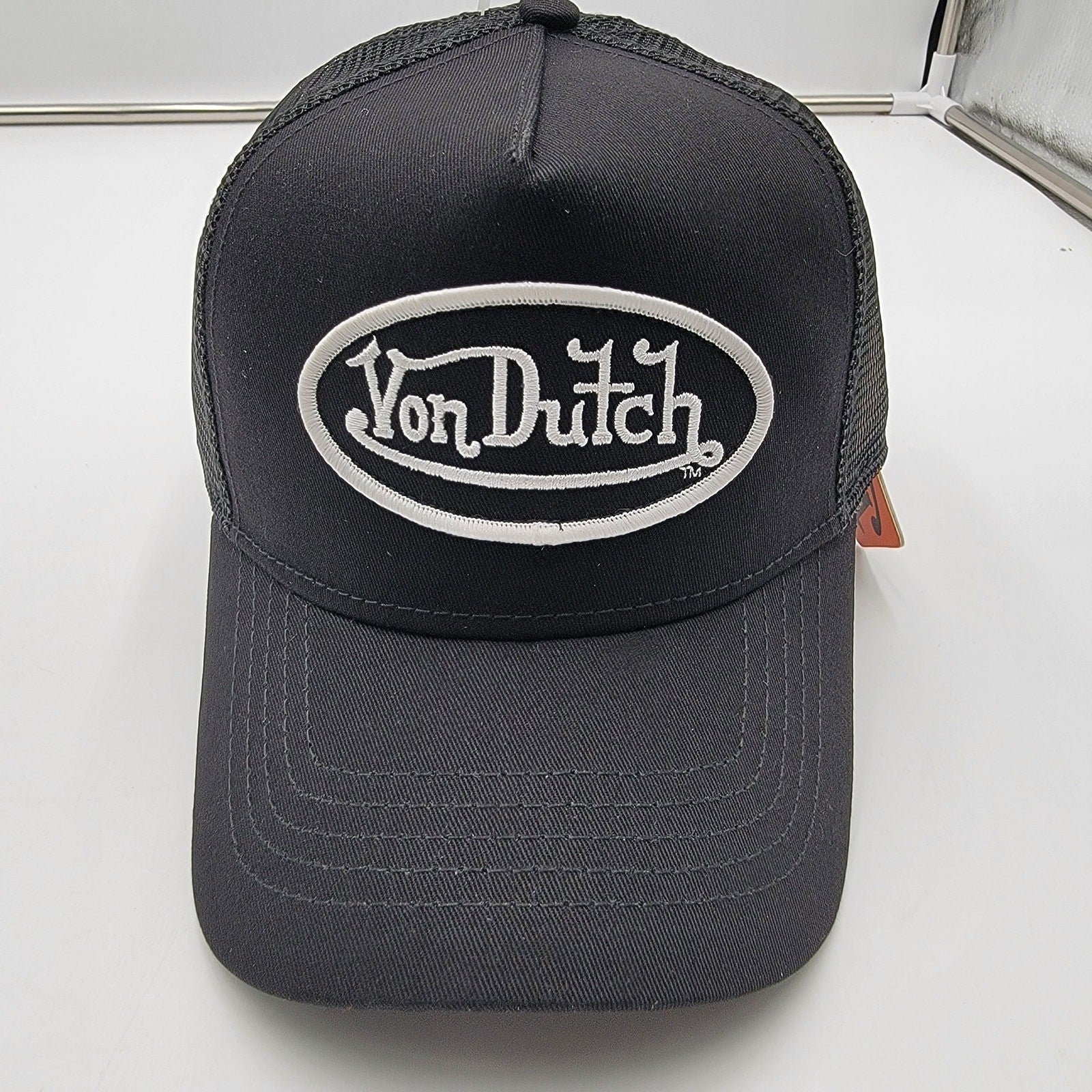 Von Dutch Black and White Classic Trucker 51 Snapback One Sz0