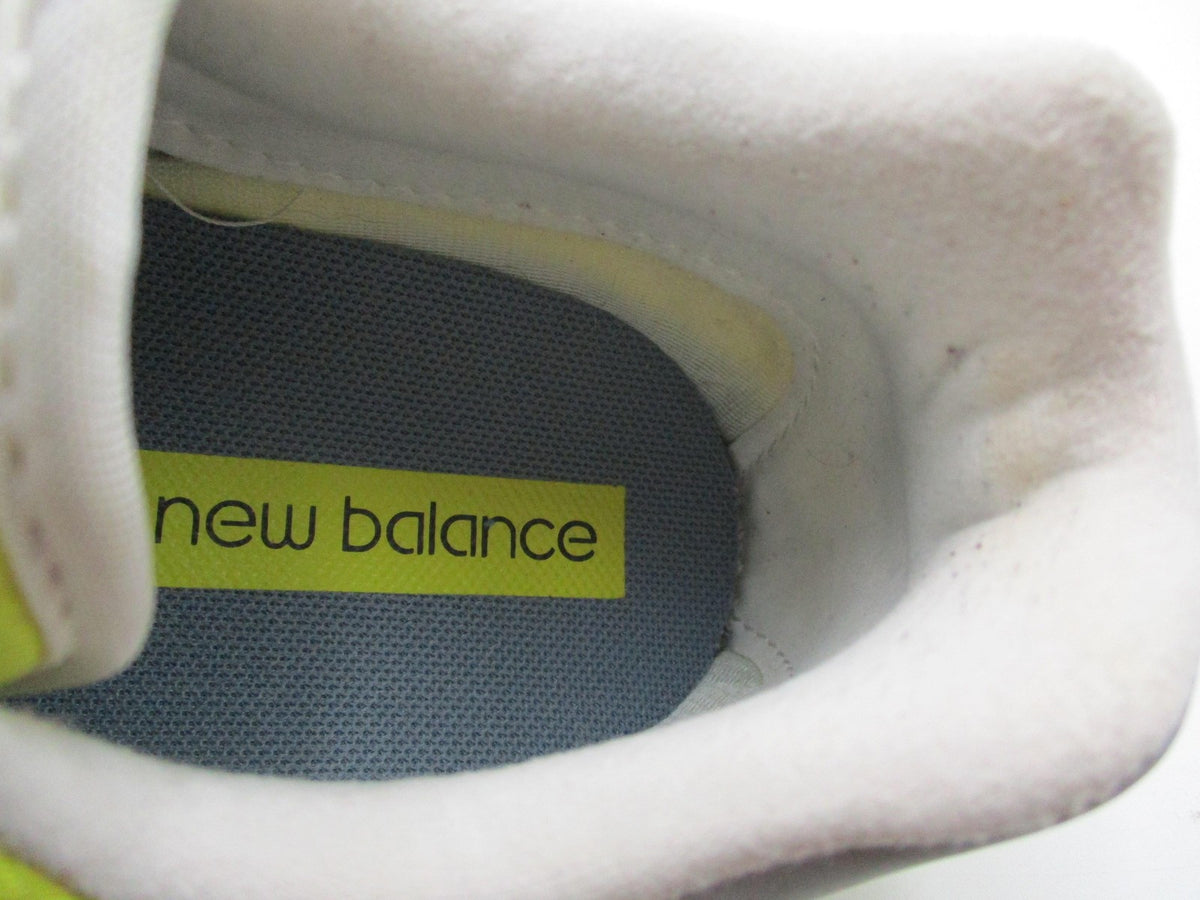 New Balance 574 Shoes Boys Size 4.5 Yellow Black Running Sneakers GC574WR211