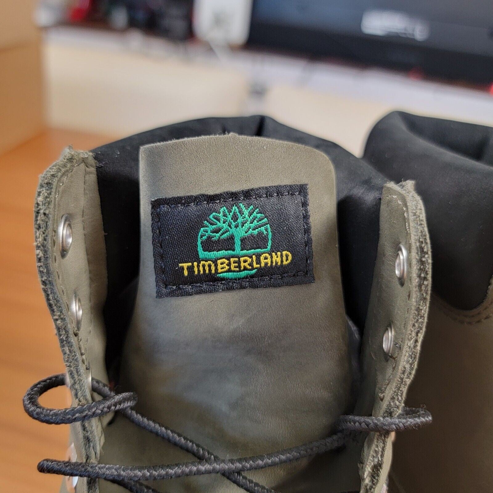Timberland Premium 6 Inch Waterproof Dark Green Nubuck 0A2KZQ Mens Size 11M6
