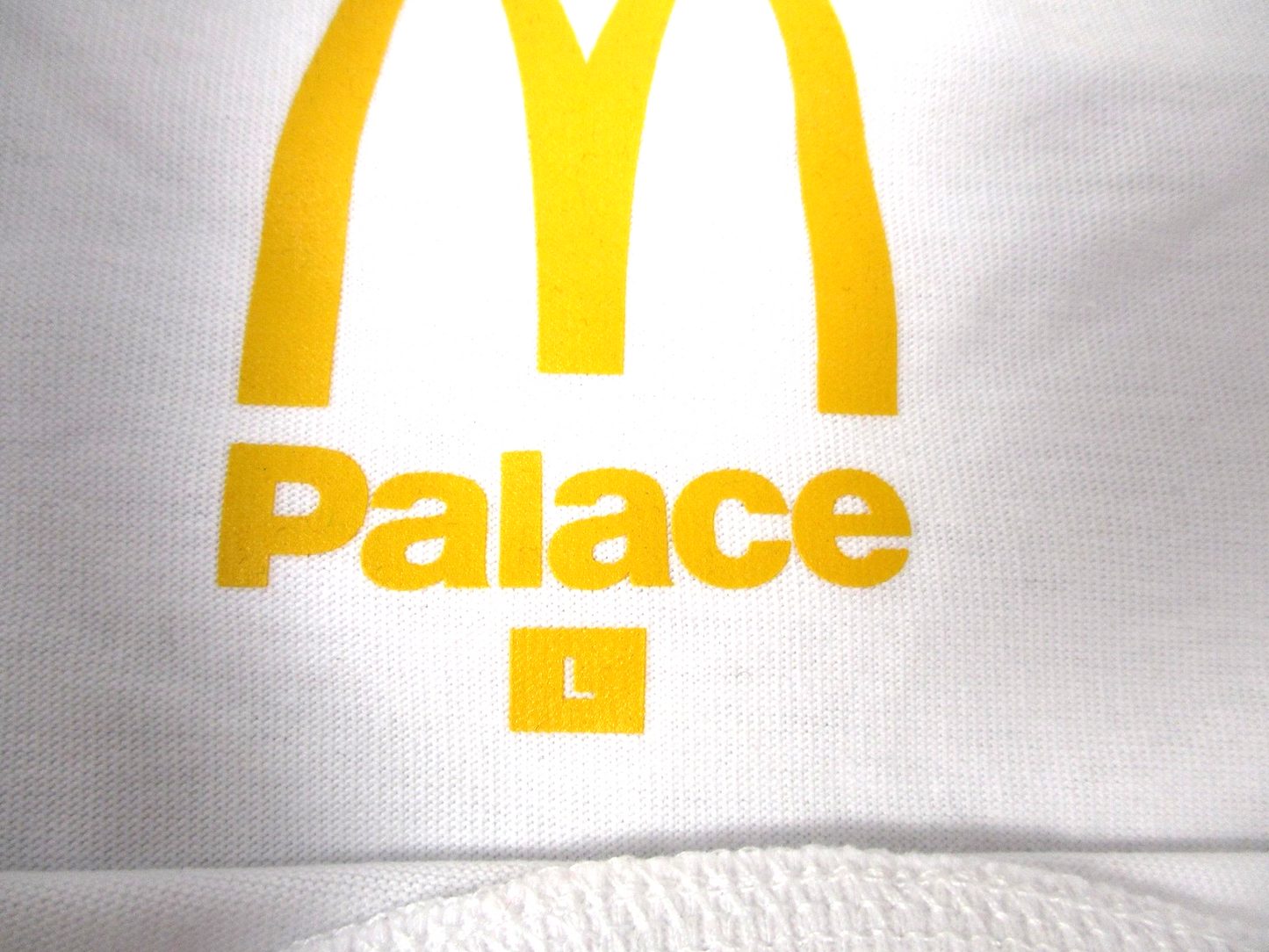 Palace McDonald's Sign Graphic Shirt Mens Large White Skateboarding Tee 1286872